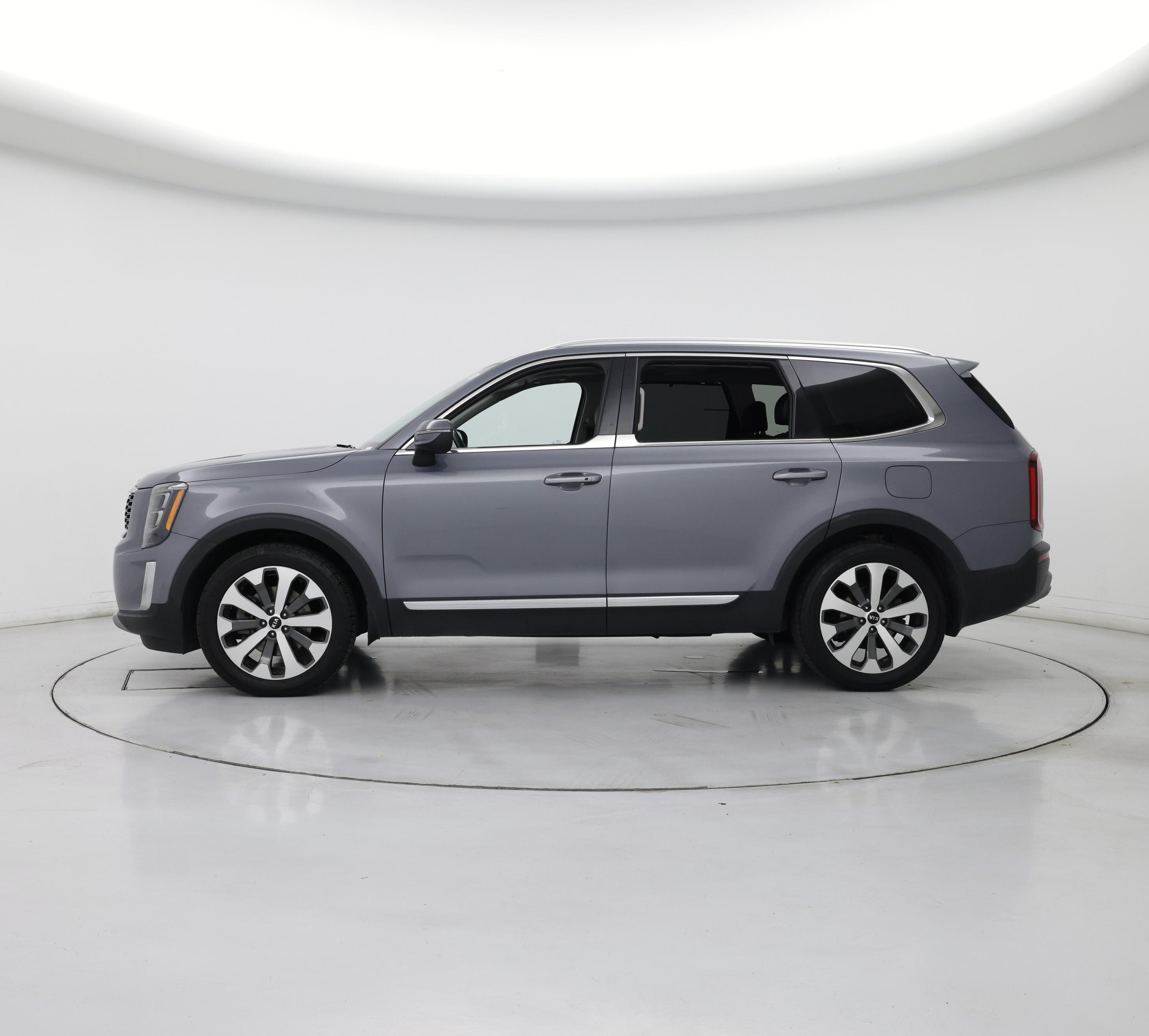 Thumbnail: 2021 Kia Telluride - 3
