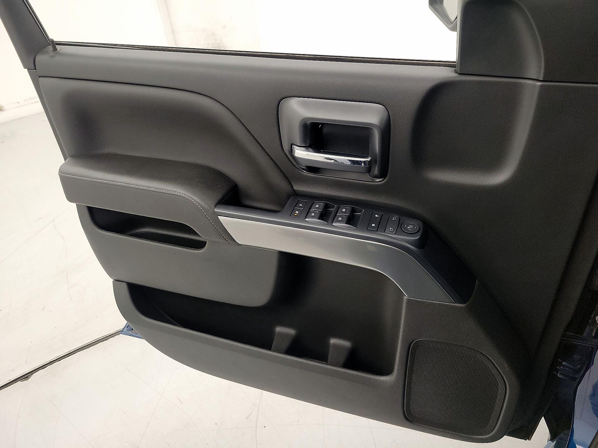 Thumbnail: 2017 Chevrolet Silverado 1500 - 12