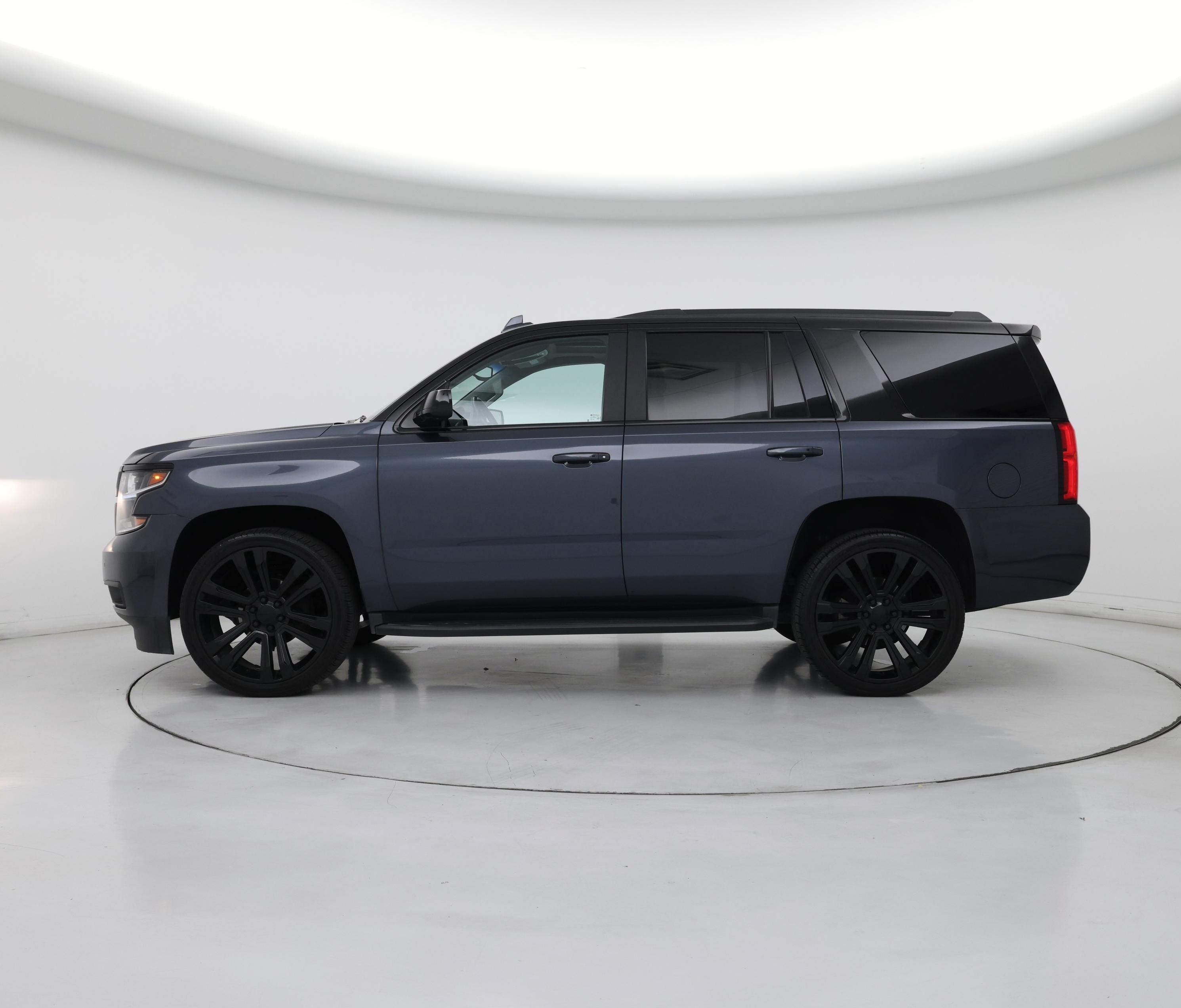 Thumbnail: 2020 Chevrolet Tahoe - 3