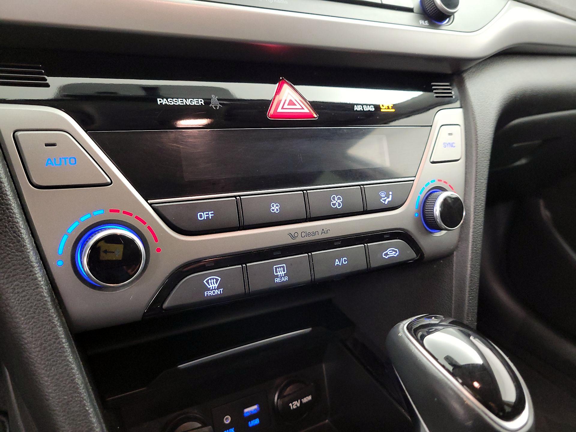 Thumbnail: 2018 Hyundai Elantra - 16