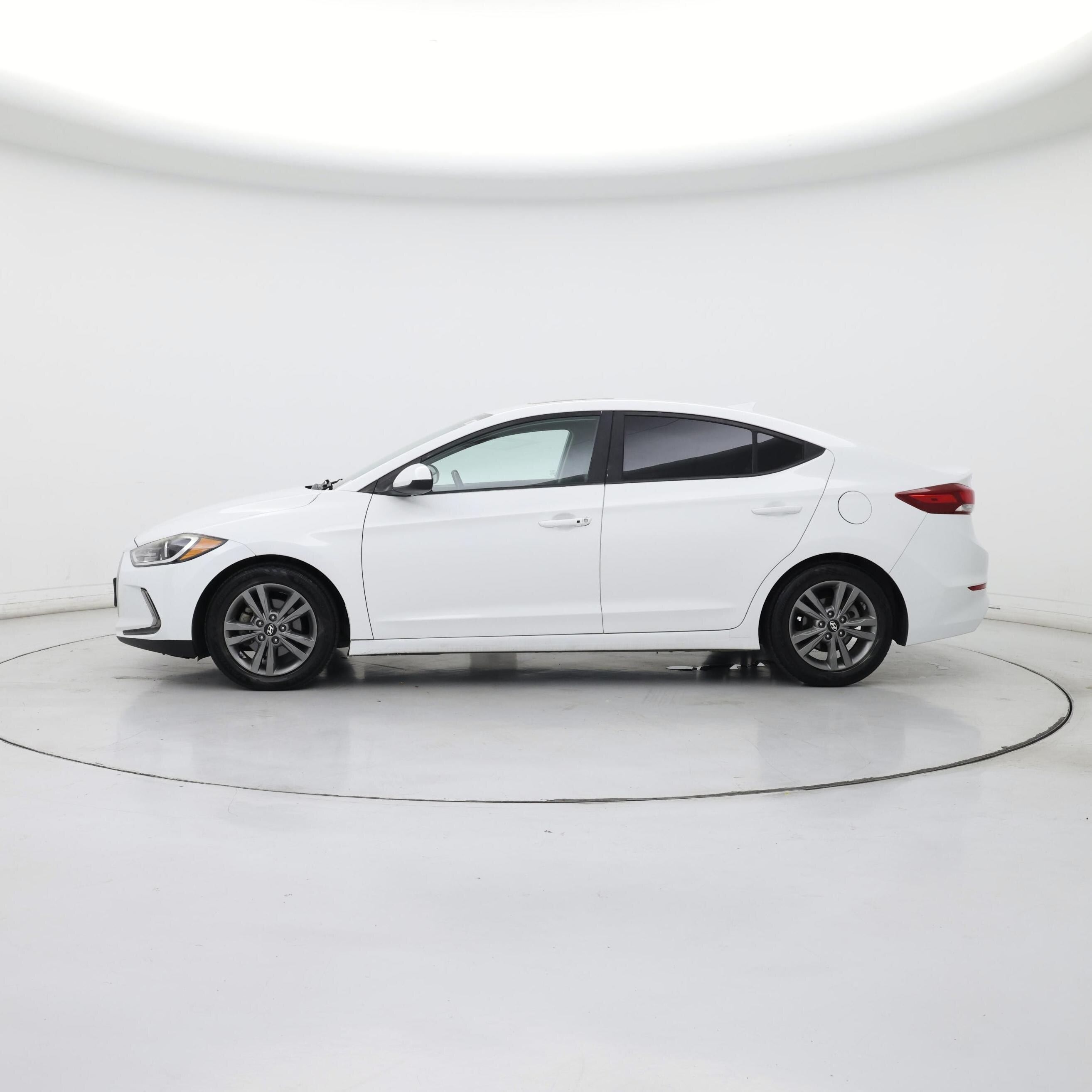 Thumbnail: 2018 Hyundai Elantra - 3