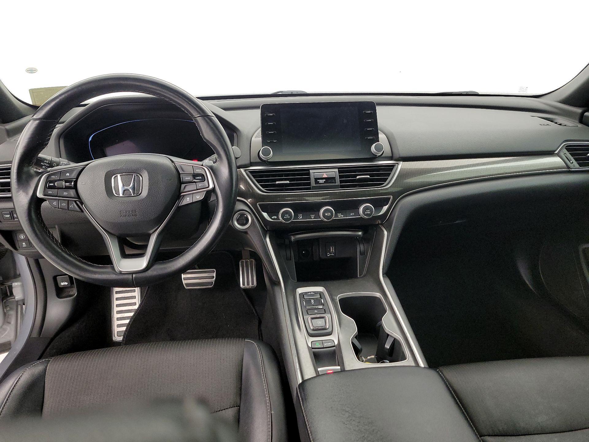 Thumbnail: 2018 Honda Accord - 9
