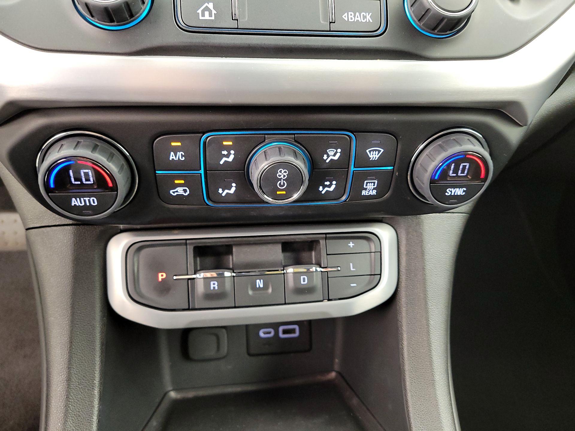Thumbnail: 2022 GMC Acadia - 15