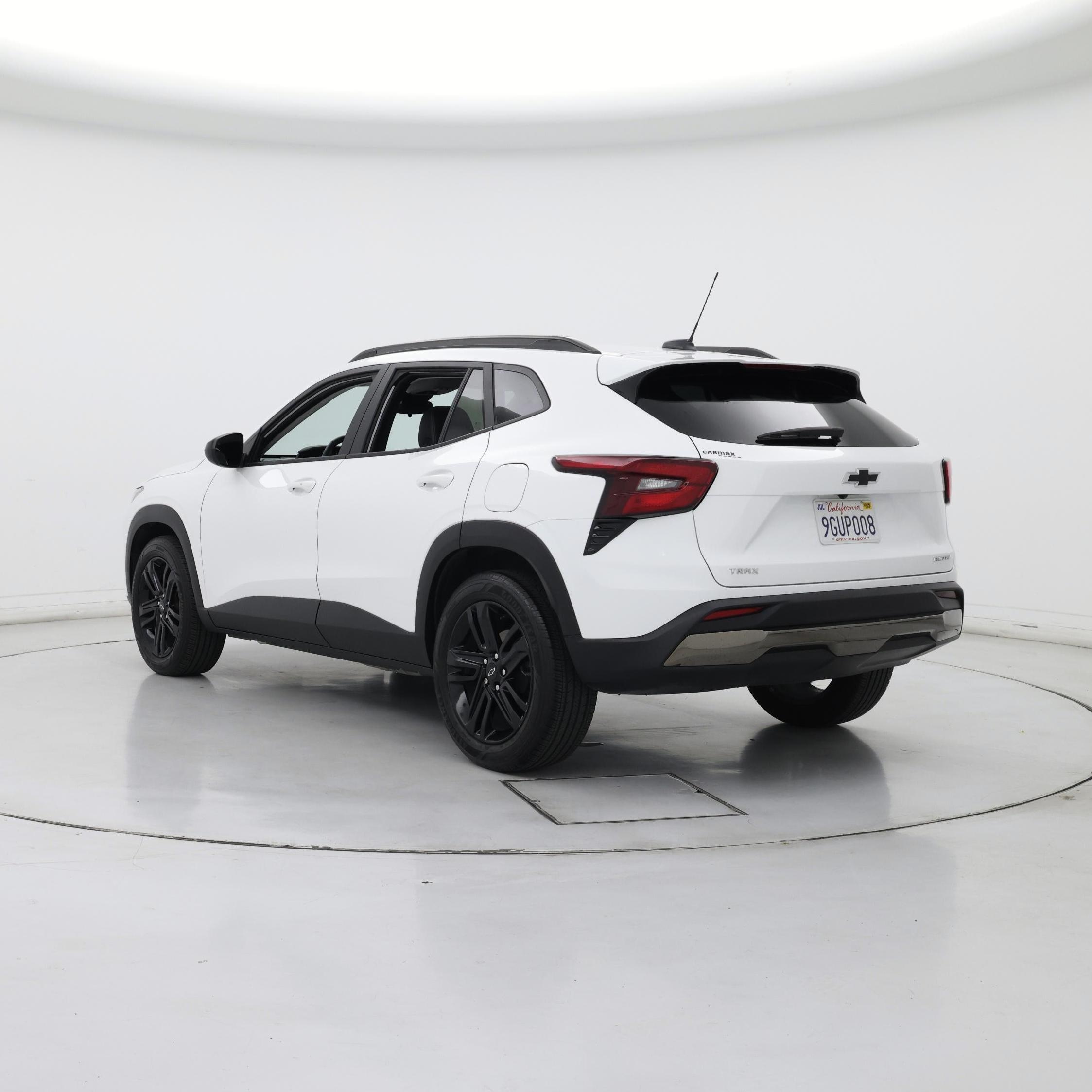 Thumbnail: 2024 Chevrolet Trax - 2
