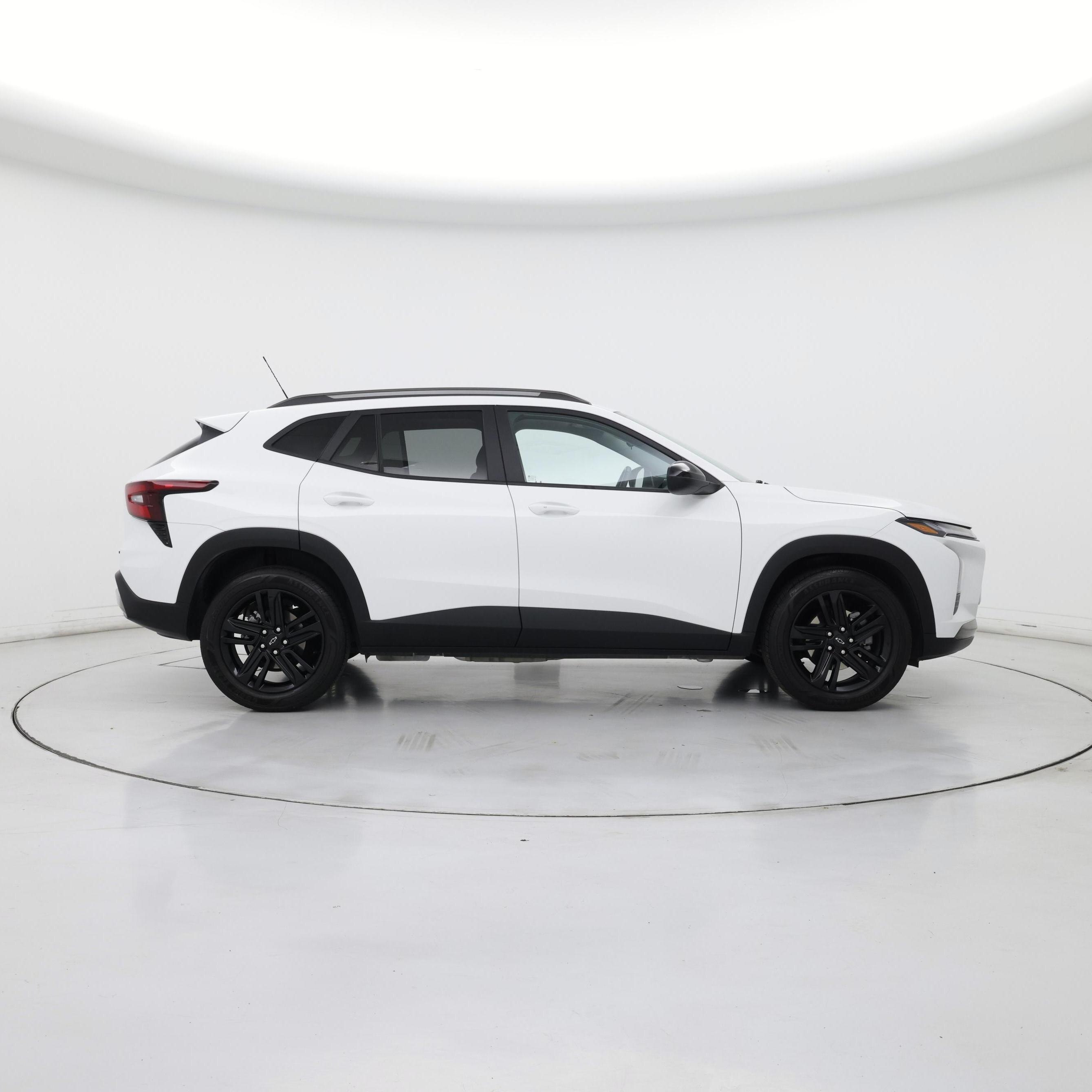 Thumbnail: 2024 Chevrolet Trax - 7