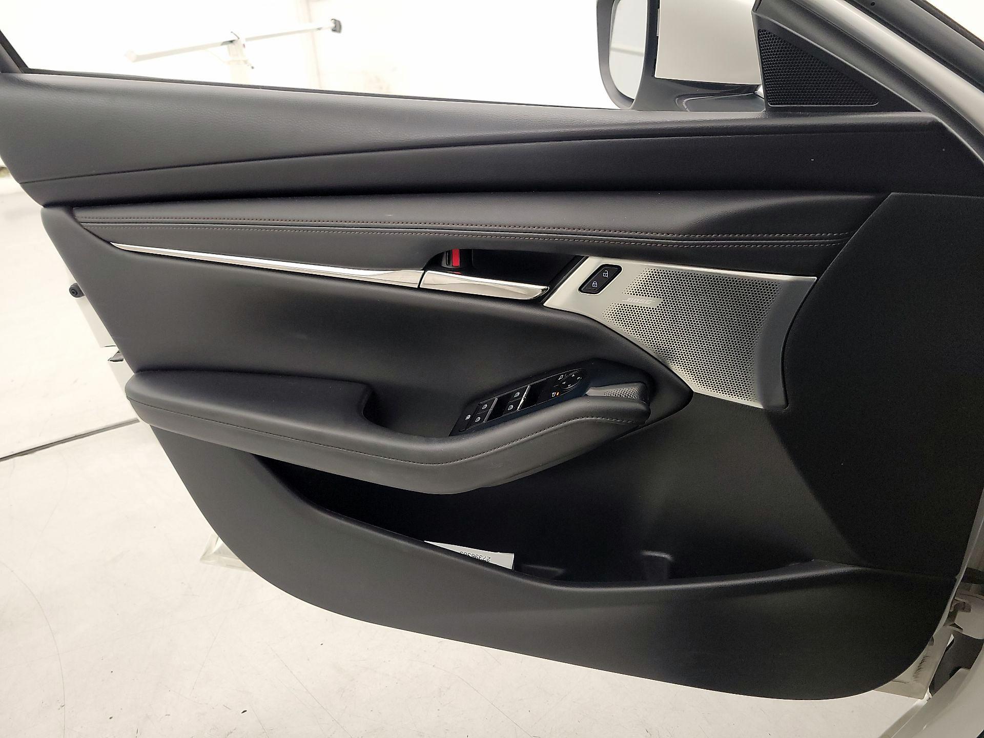 Thumbnail: 2019 Mazda Mazda3 - 12