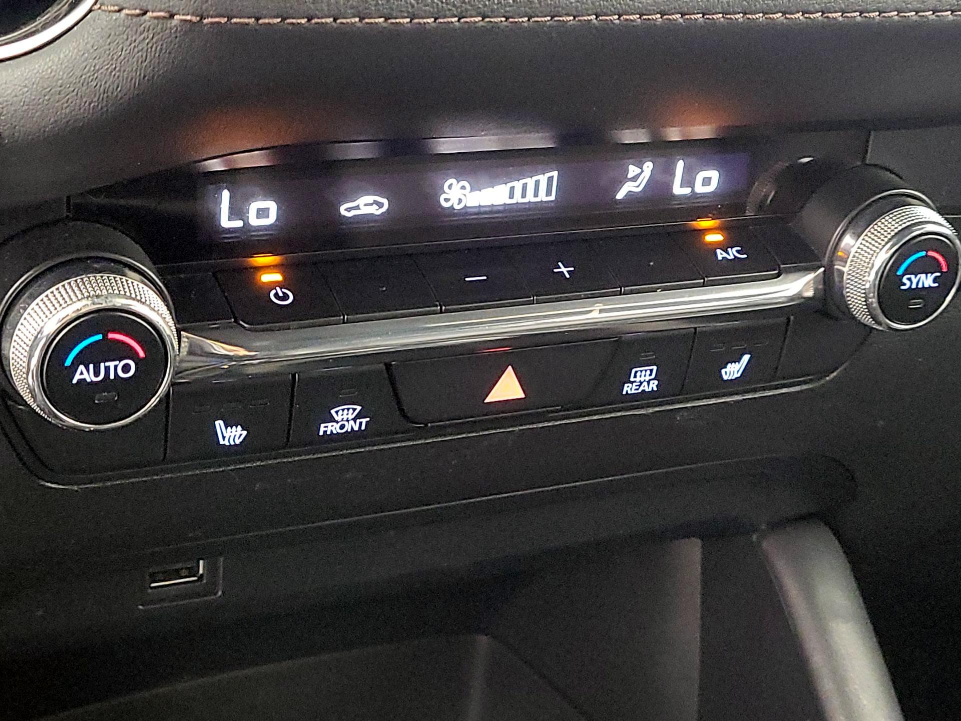 Thumbnail: 2019 Mazda Mazda3 - 17