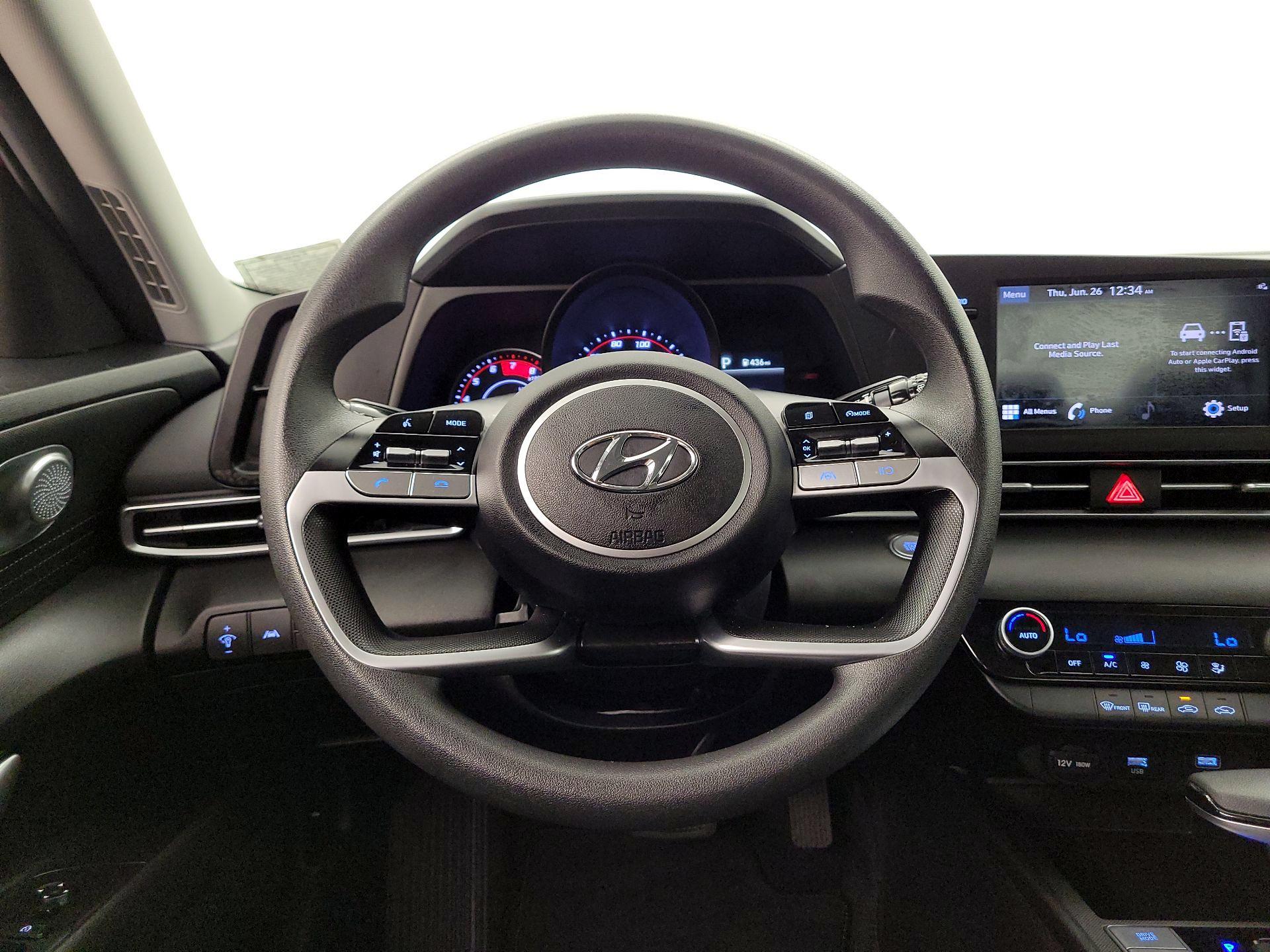 Thumbnail: 2023 Hyundai Elantra - 10