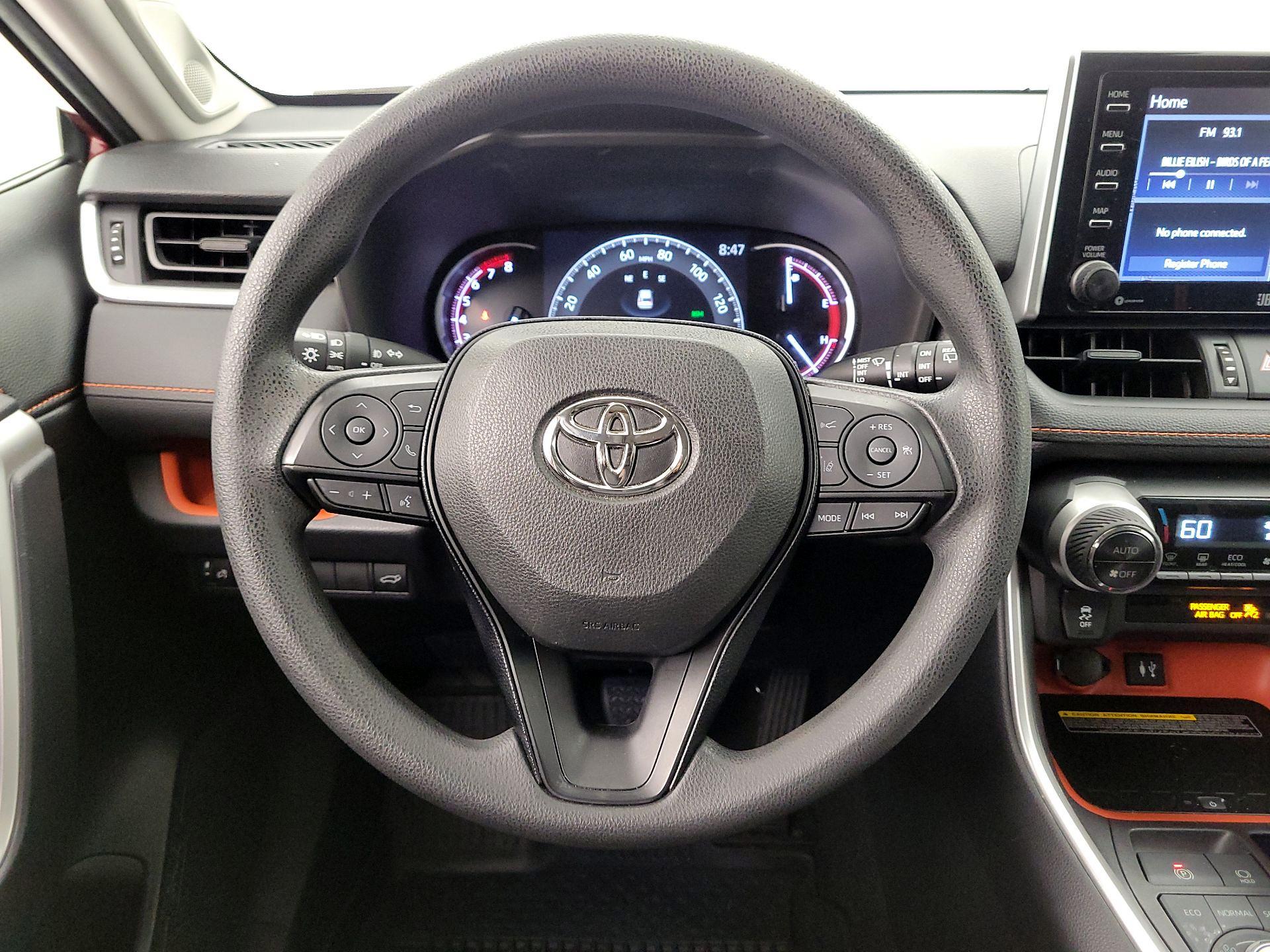 Thumbnail: 2019 Toyota RAV4 - 10