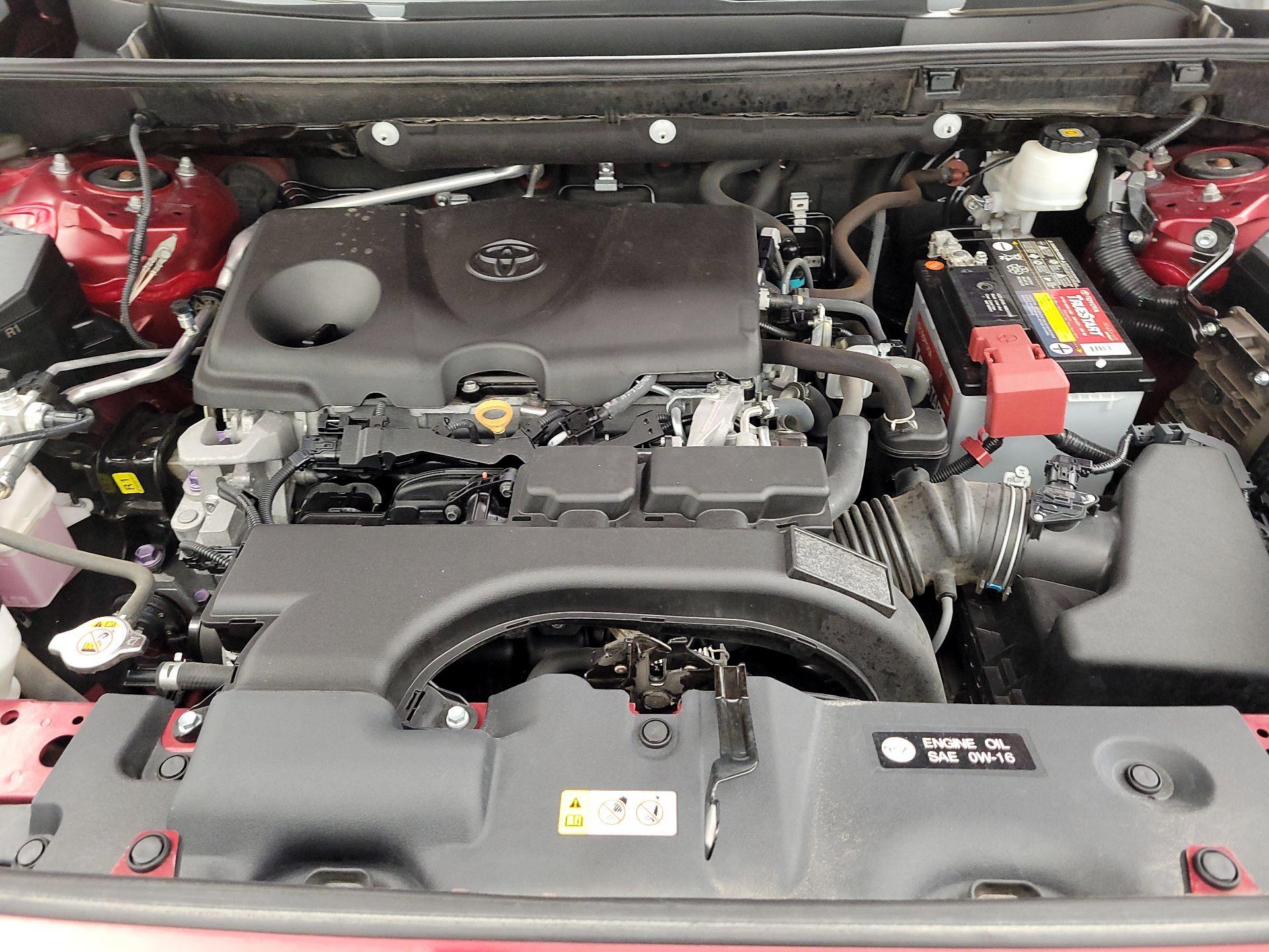 Thumbnail: 2019 Toyota RAV4 - 19