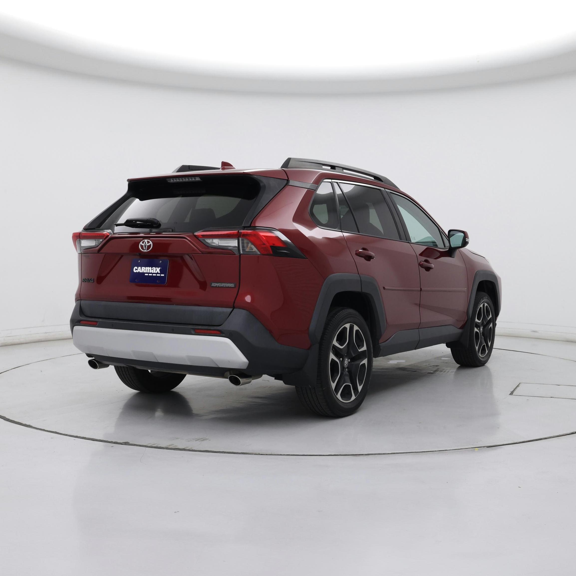 Thumbnail: 2019 Toyota RAV4 - 8
