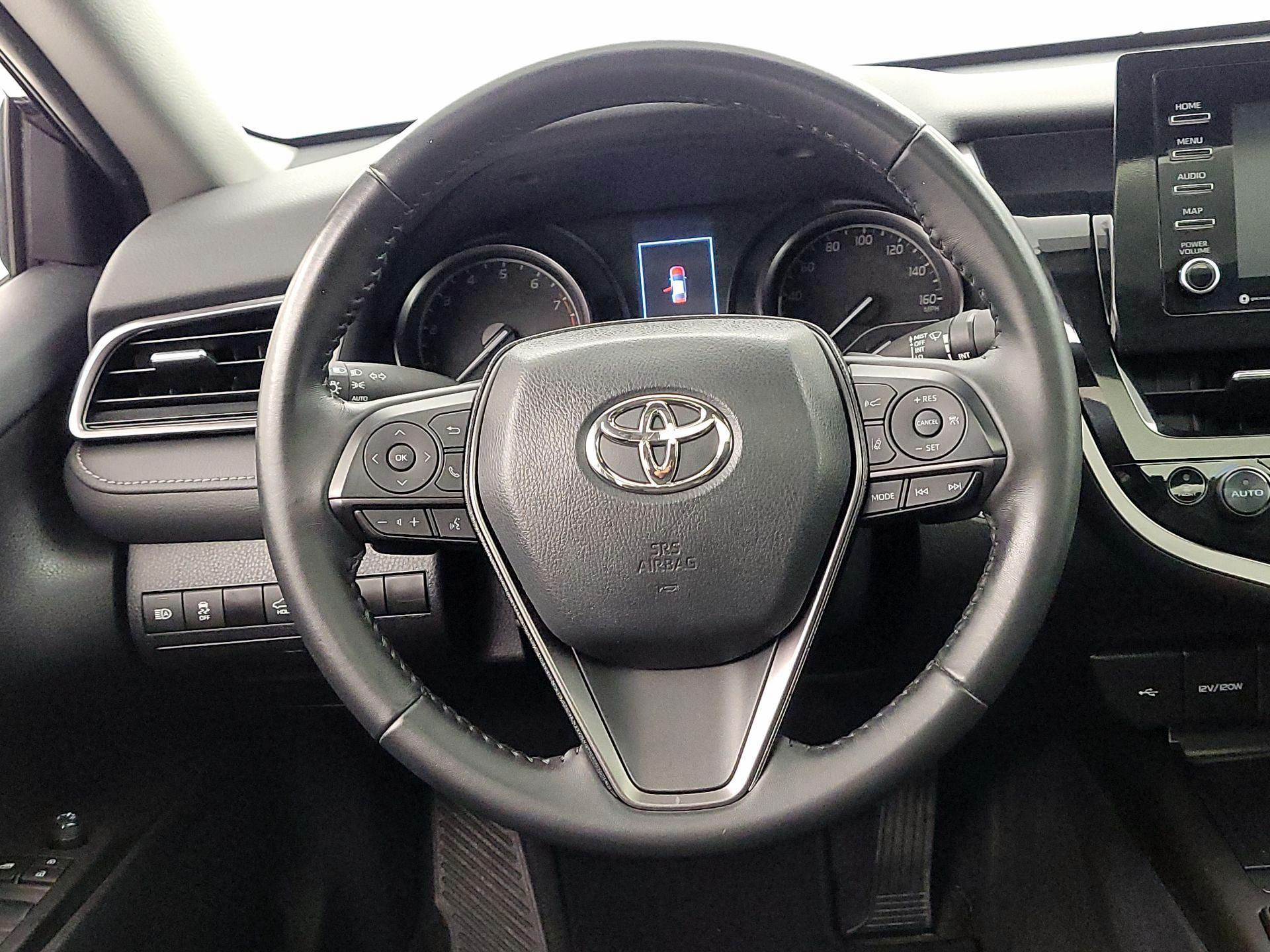 Thumbnail: 2023 Toyota Camry - 10