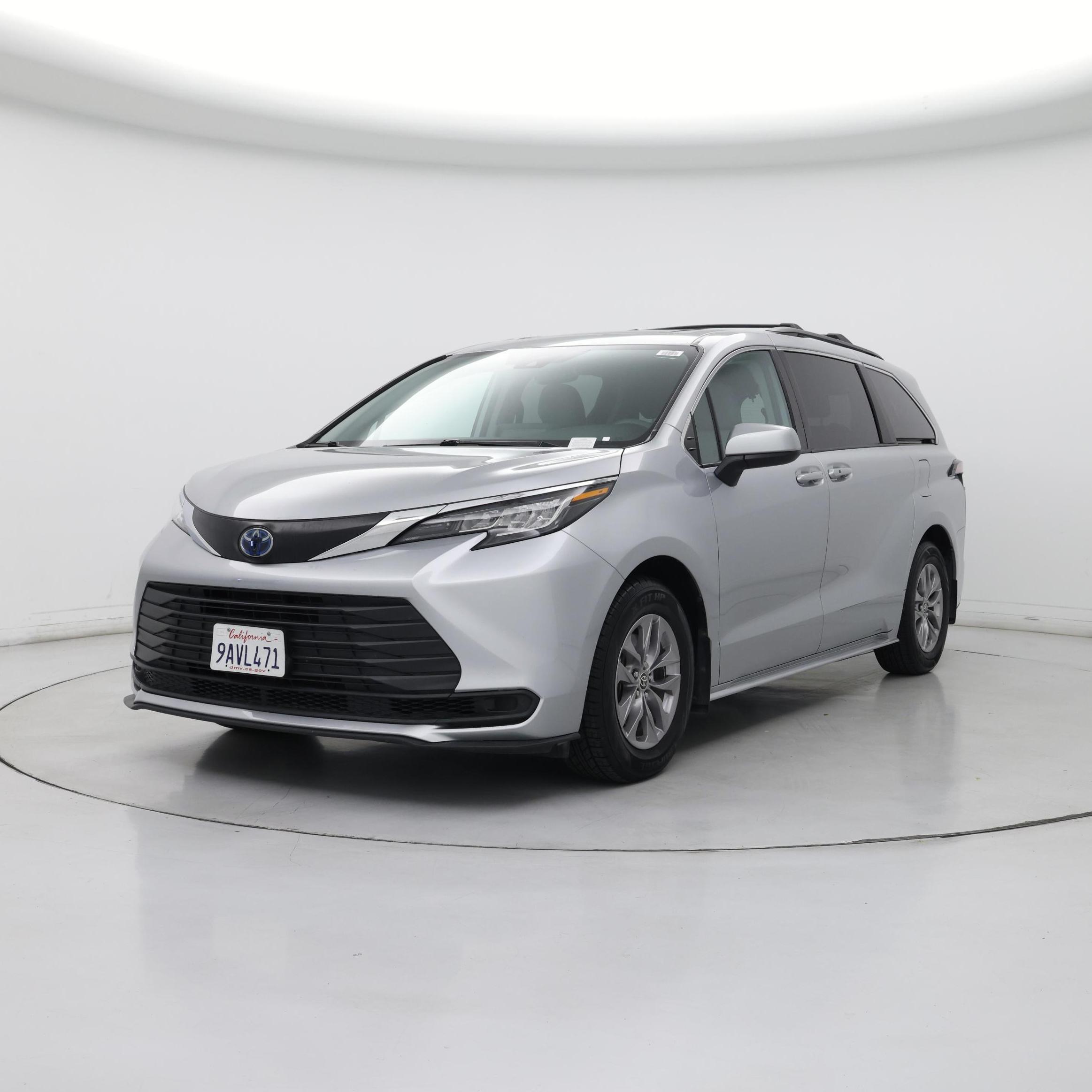 Thumbnail: 2022 Toyota Sienna - 4