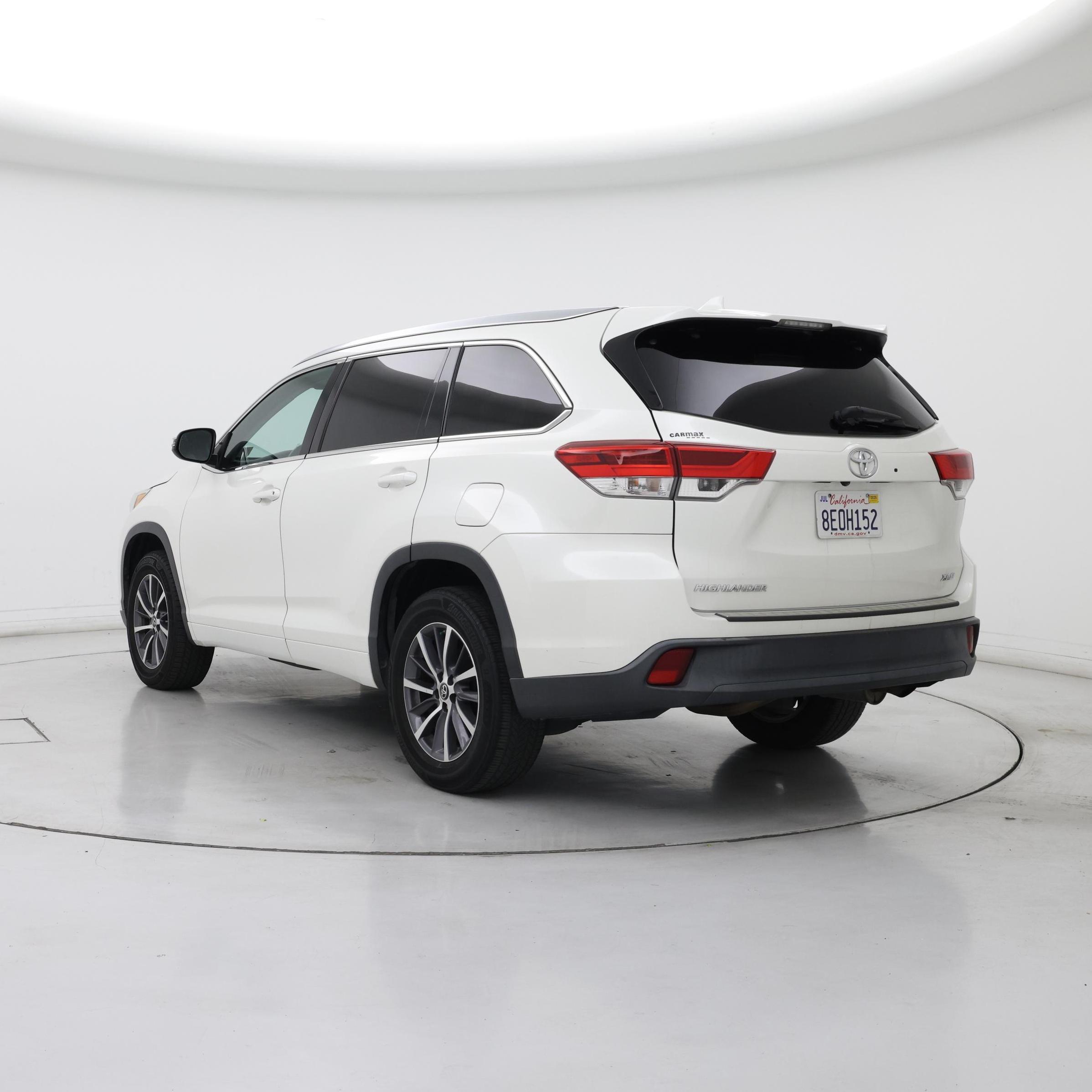 Thumbnail: 2018 Toyota Highlander - 2