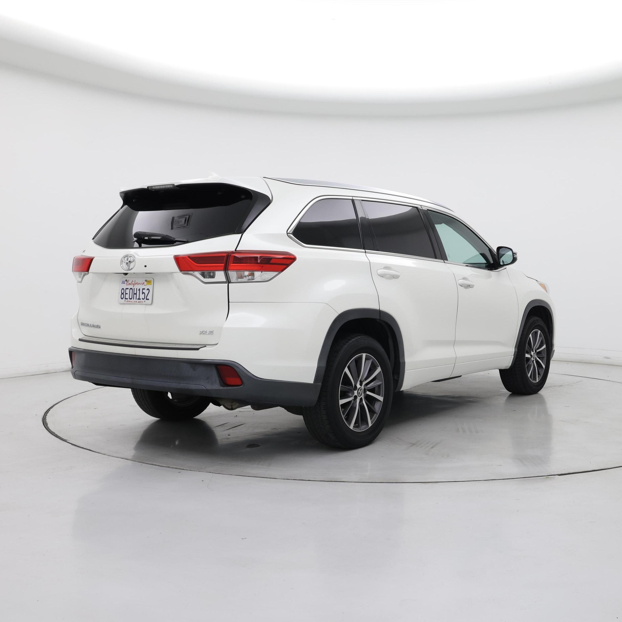 Thumbnail: 2018 Toyota Highlander - 8