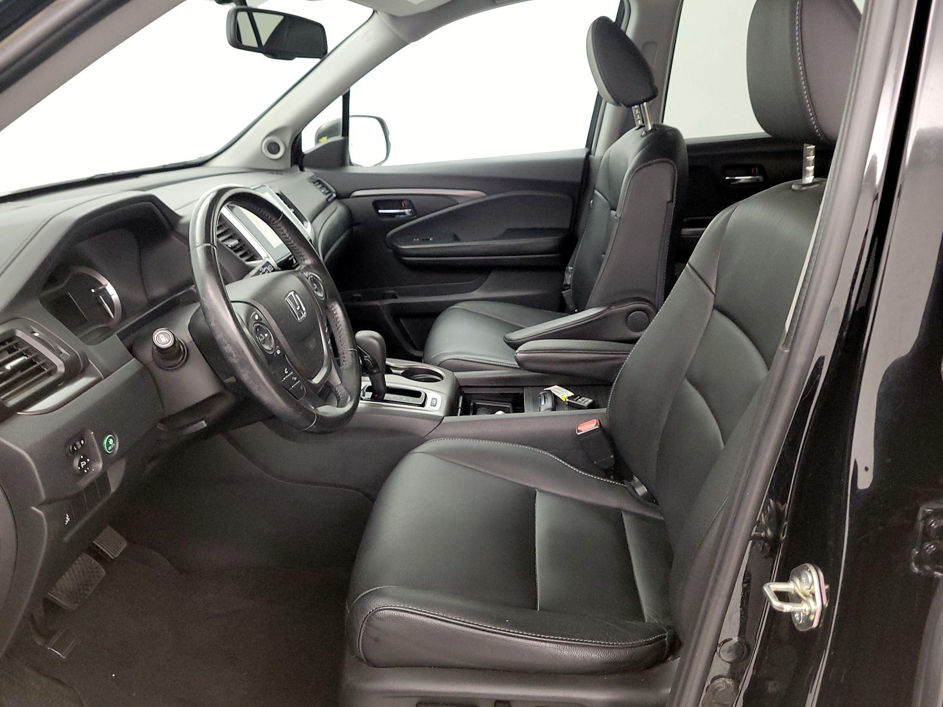 Thumbnail: 2016 Honda Pilot - 11