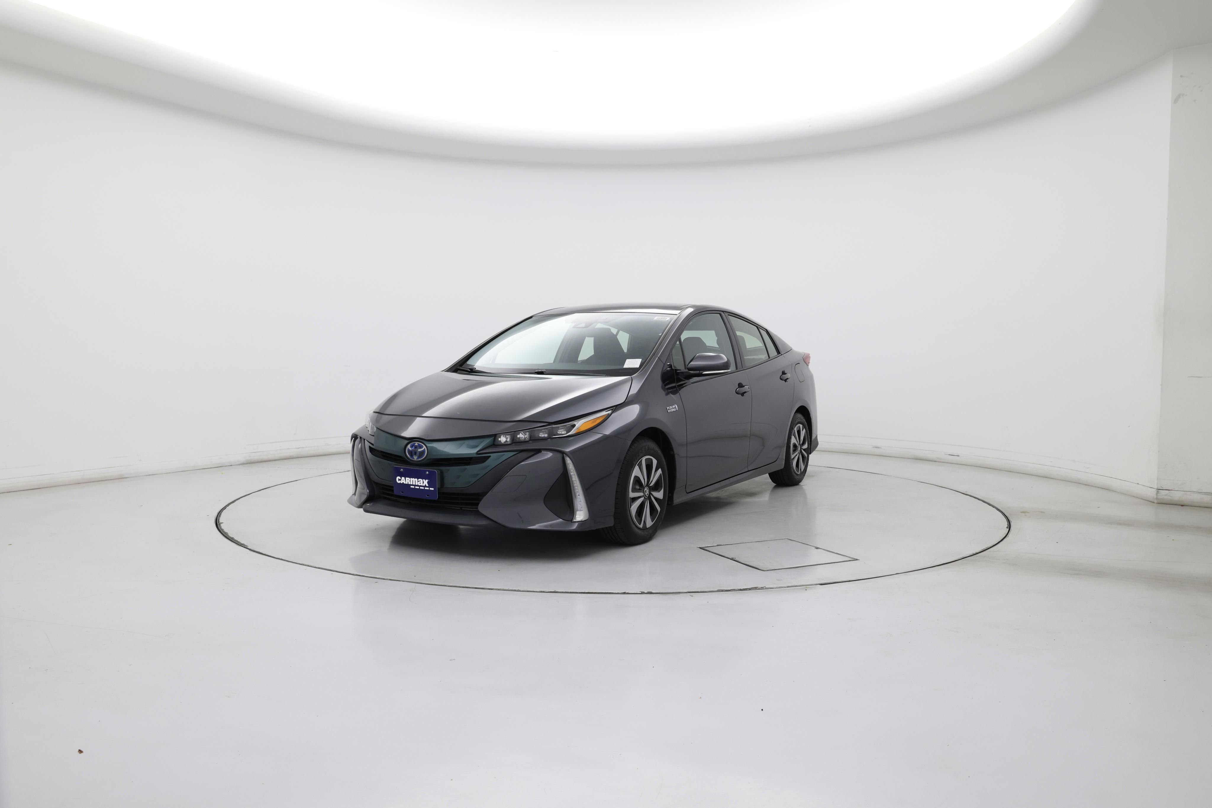 Thumbnail: 2017 Toyota Prius Prime - 4