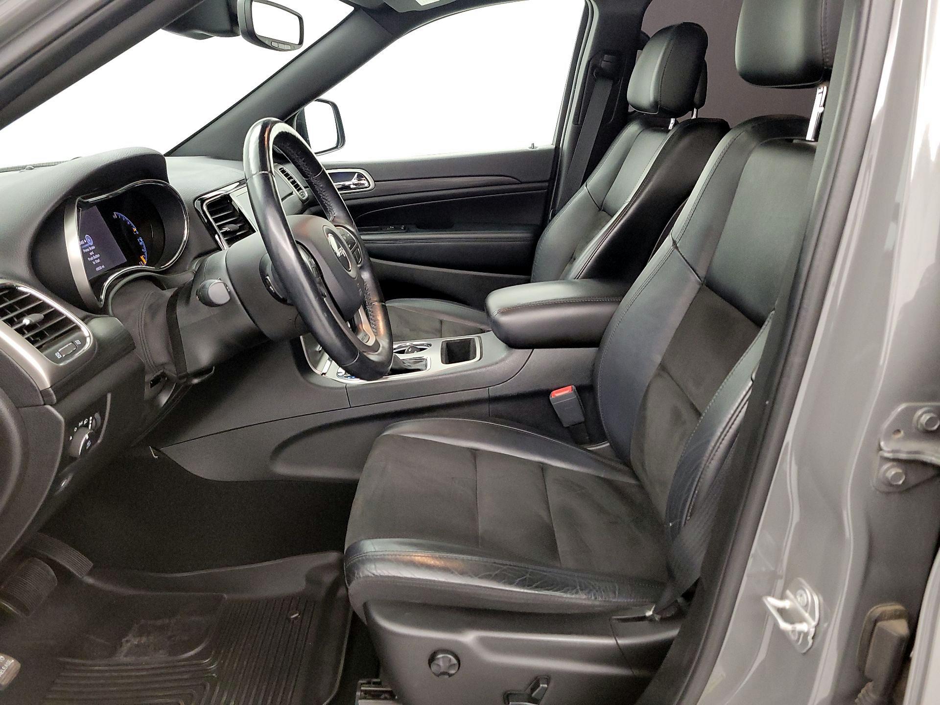 Thumbnail: 2020 Jeep Grand Cherokee - 11