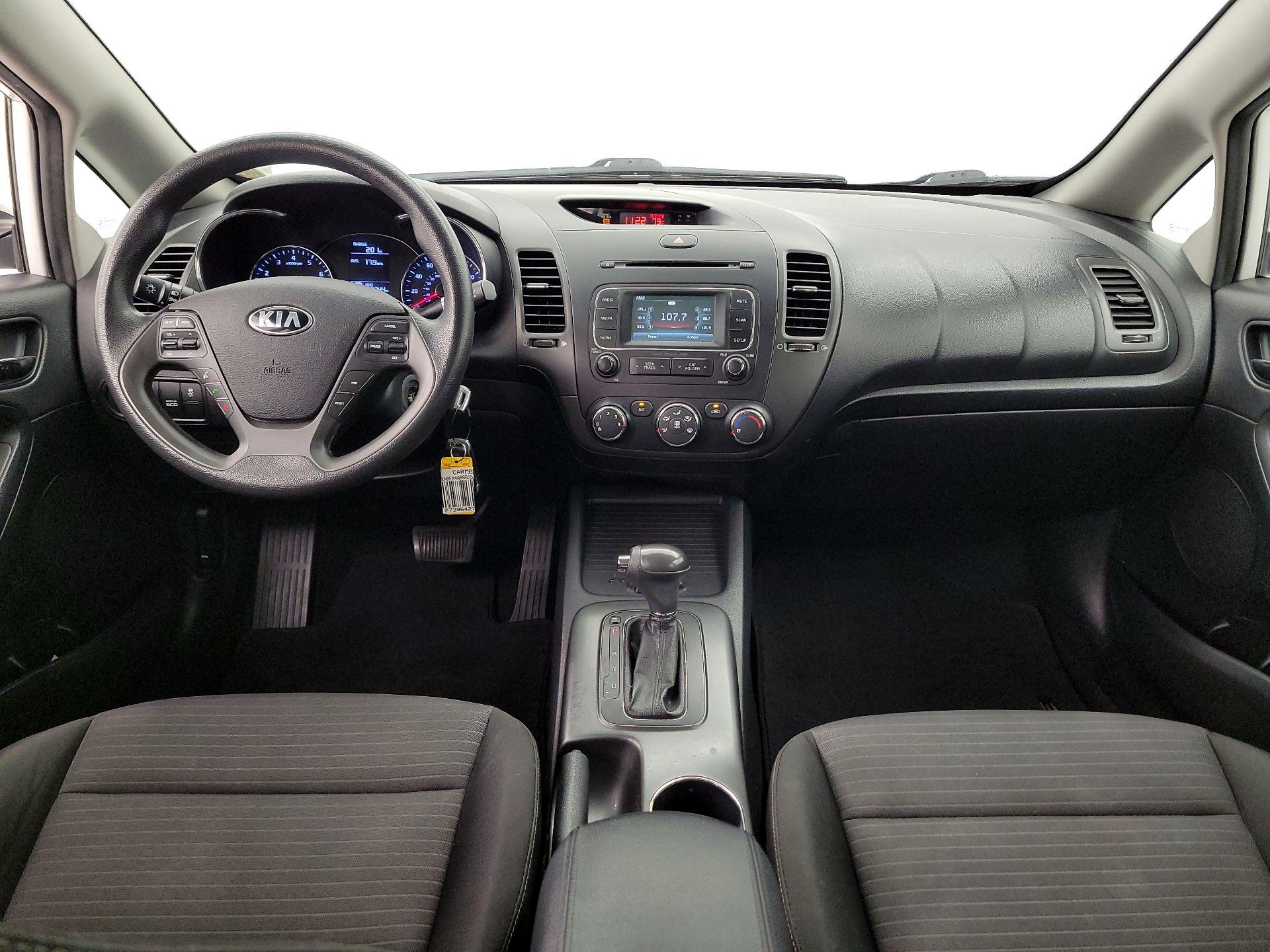 Thumbnail: 2016 Kia Forte - 9