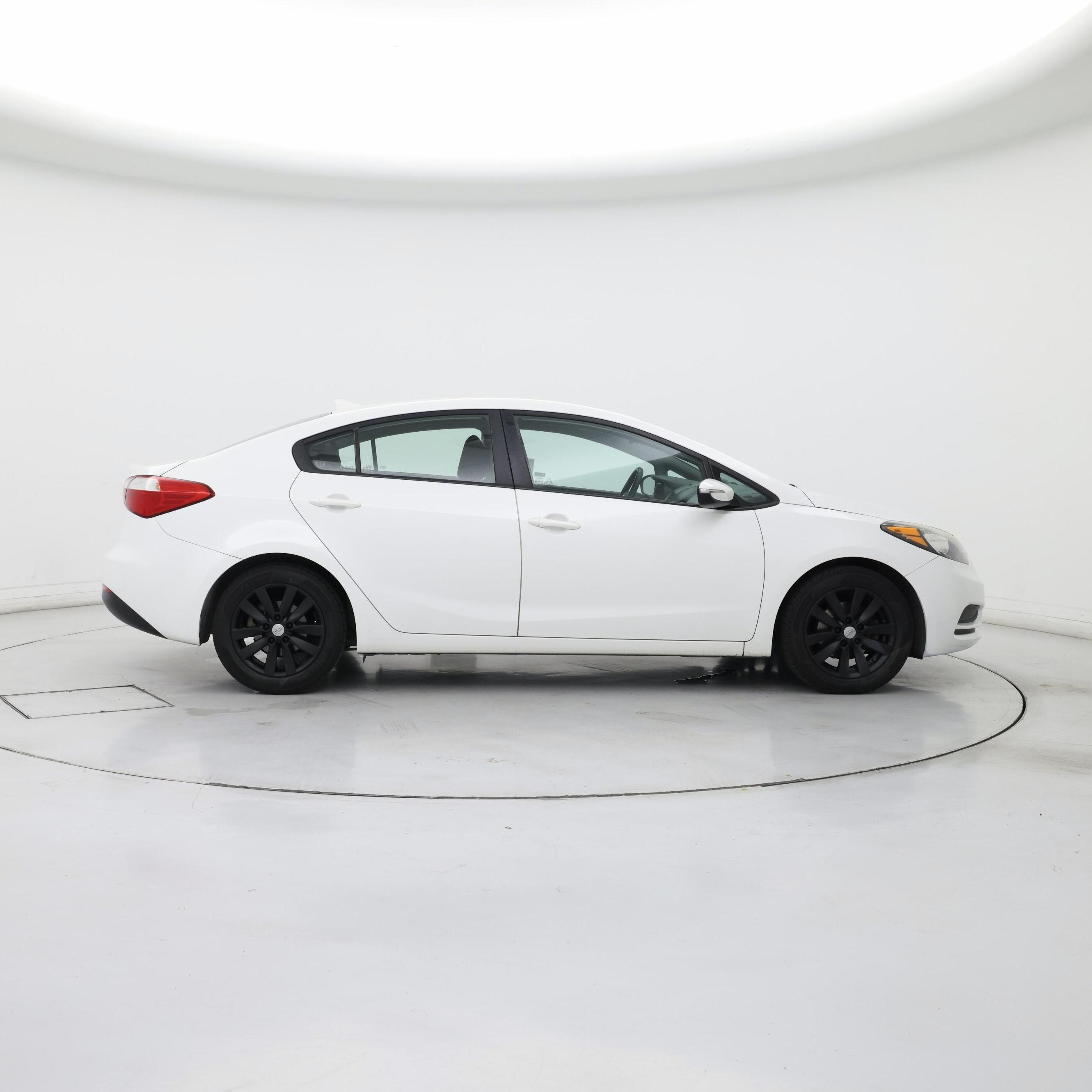 Thumbnail: 2016 Kia Forte - 7