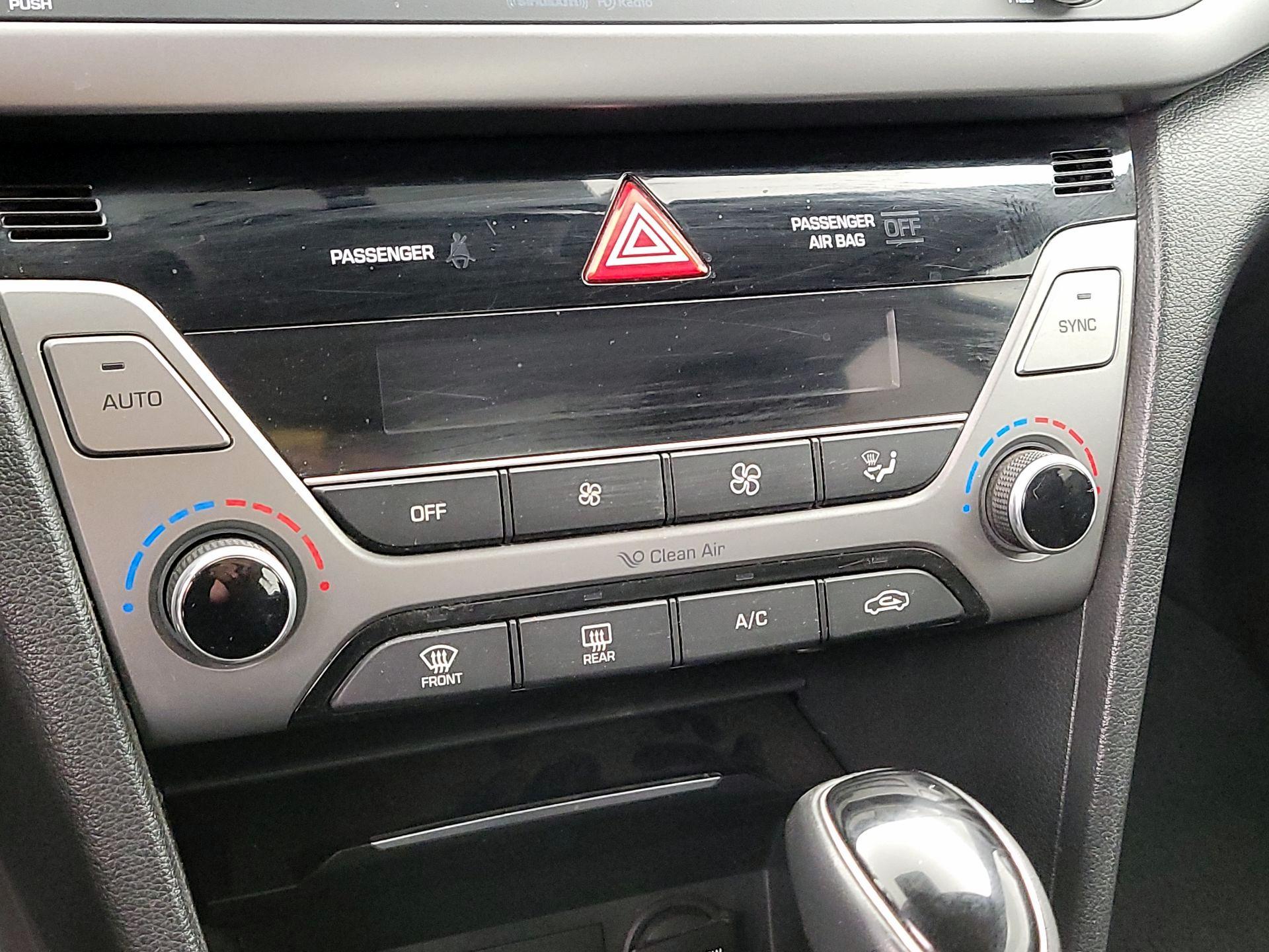 Thumbnail: 2017 Hyundai Elantra - 16