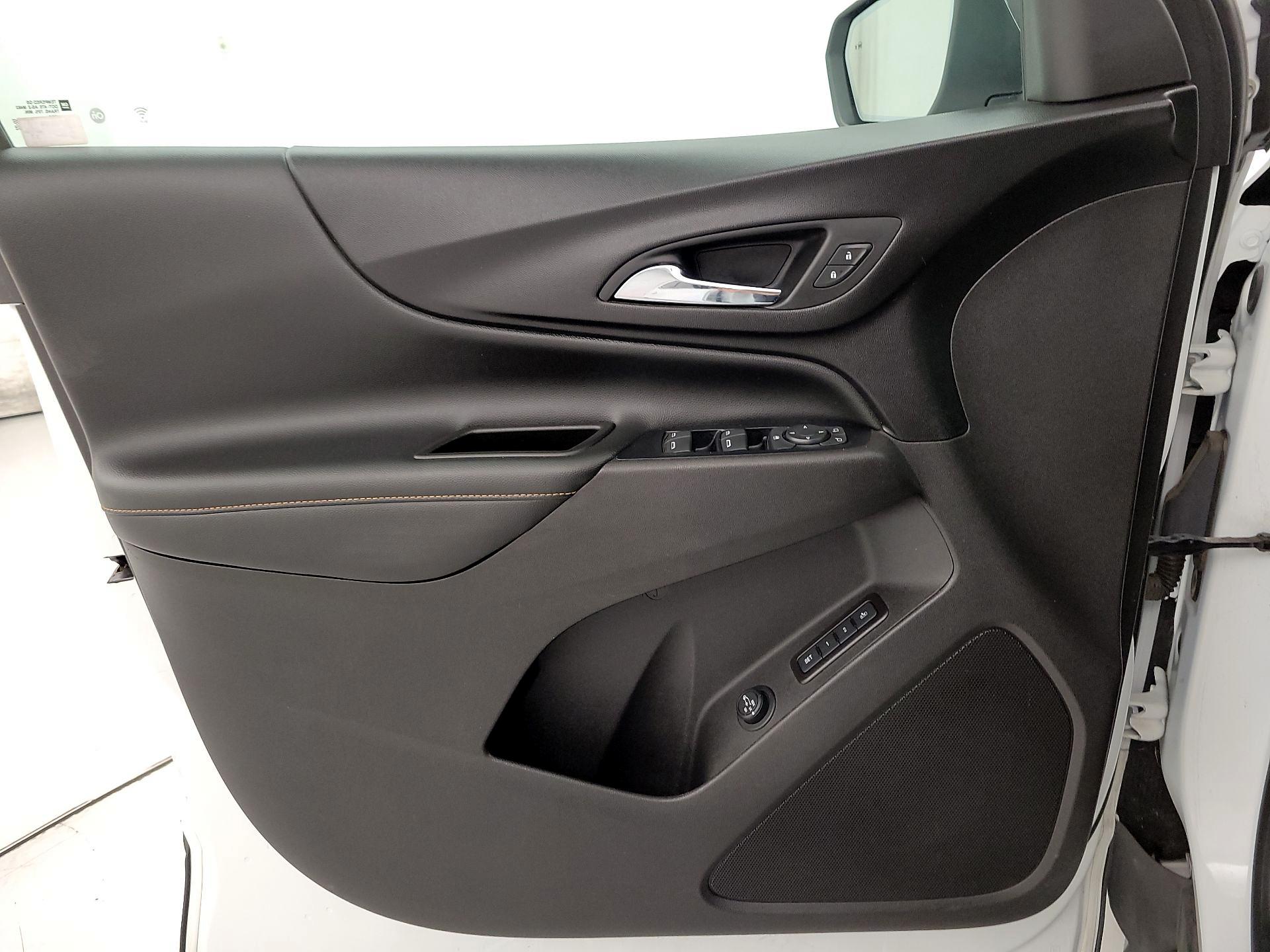 Thumbnail: 2020 Chevrolet Equinox - 12