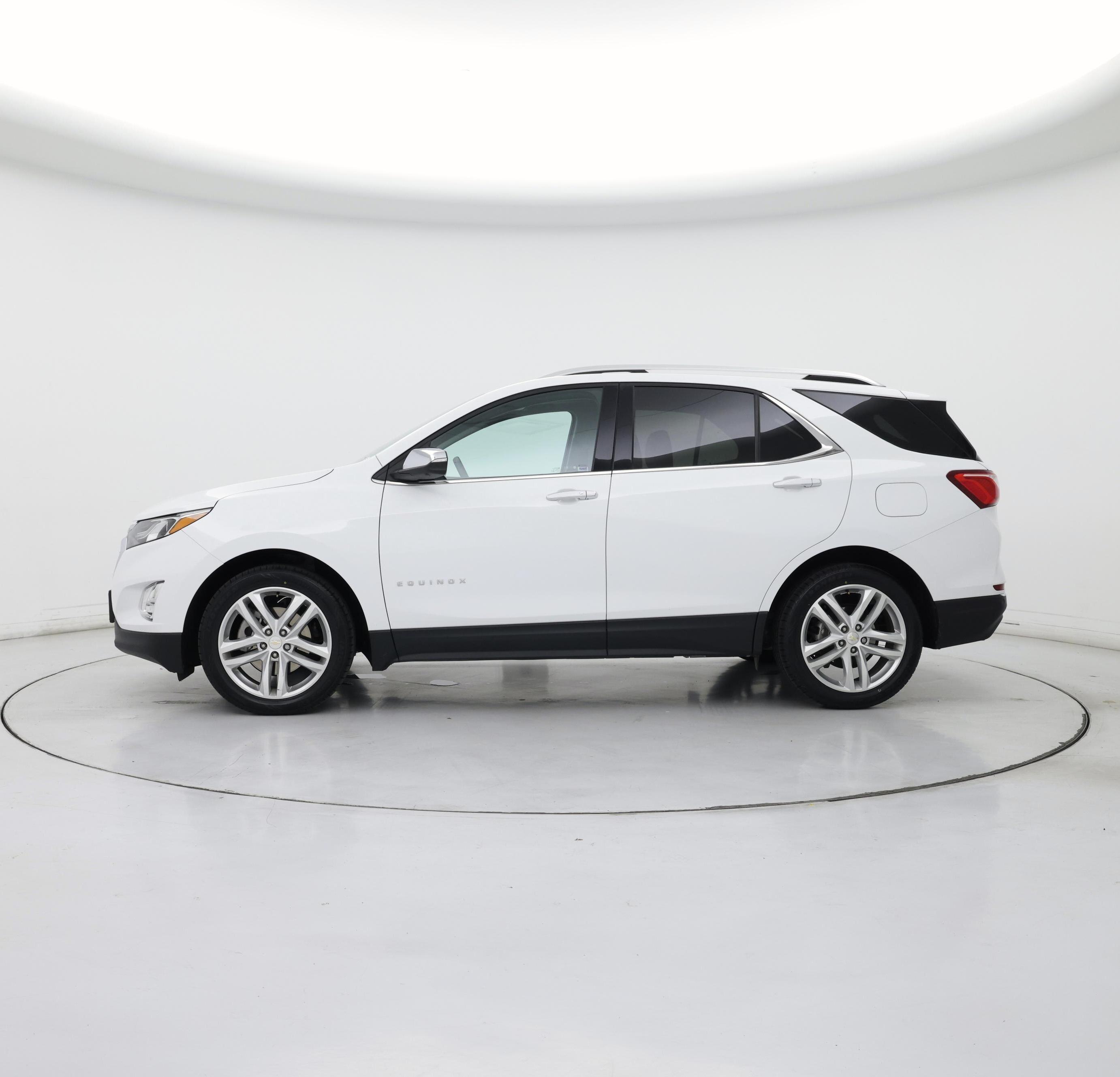 Thumbnail: 2020 Chevrolet Equinox - 3