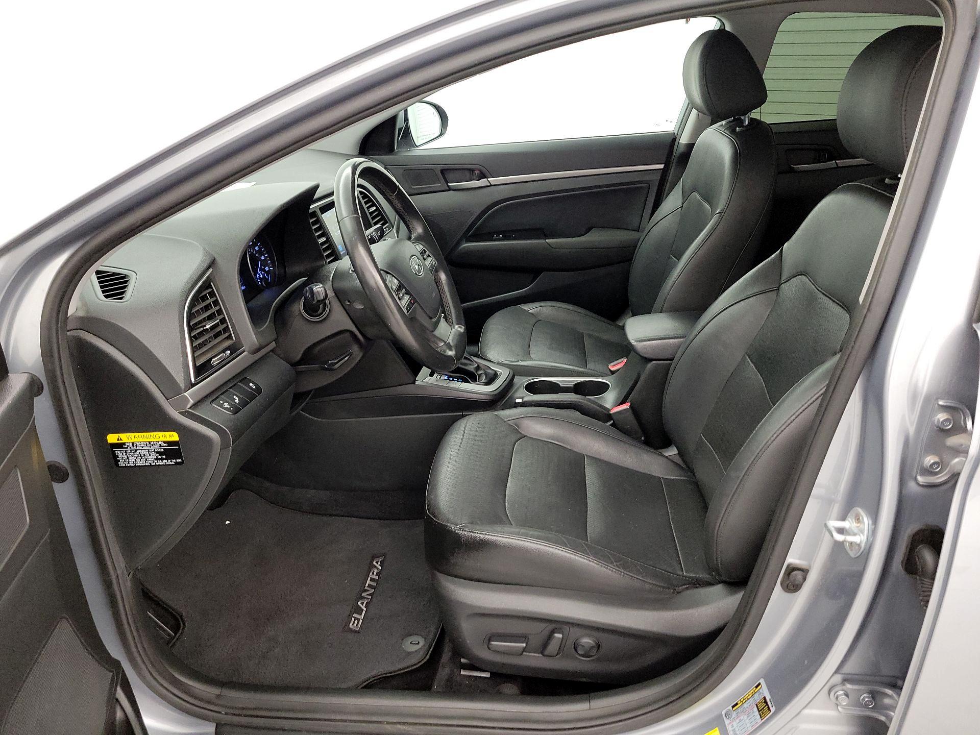 Thumbnail: 2017 Hyundai Elantra - 11