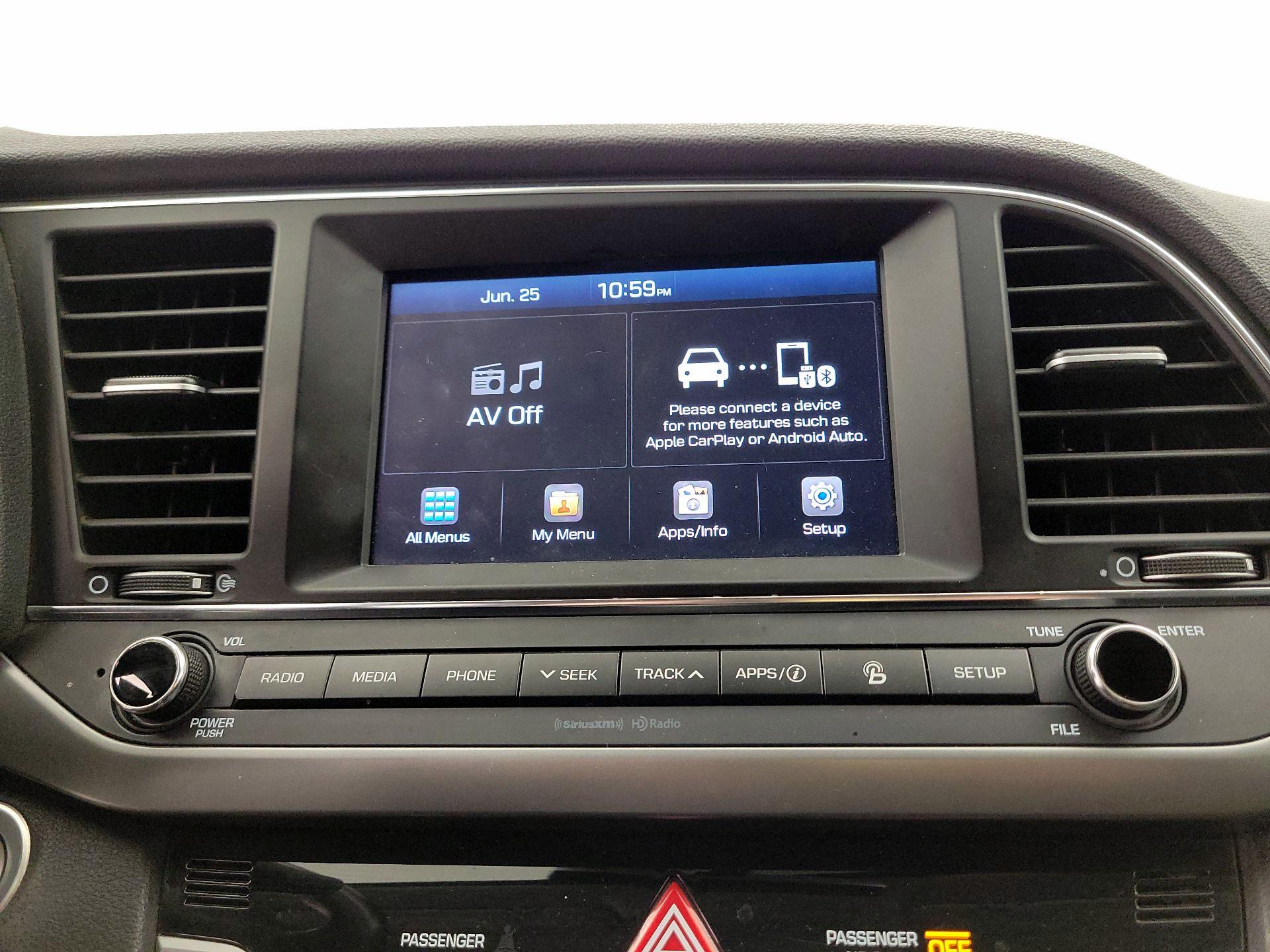 Thumbnail: 2017 Hyundai Elantra - 15