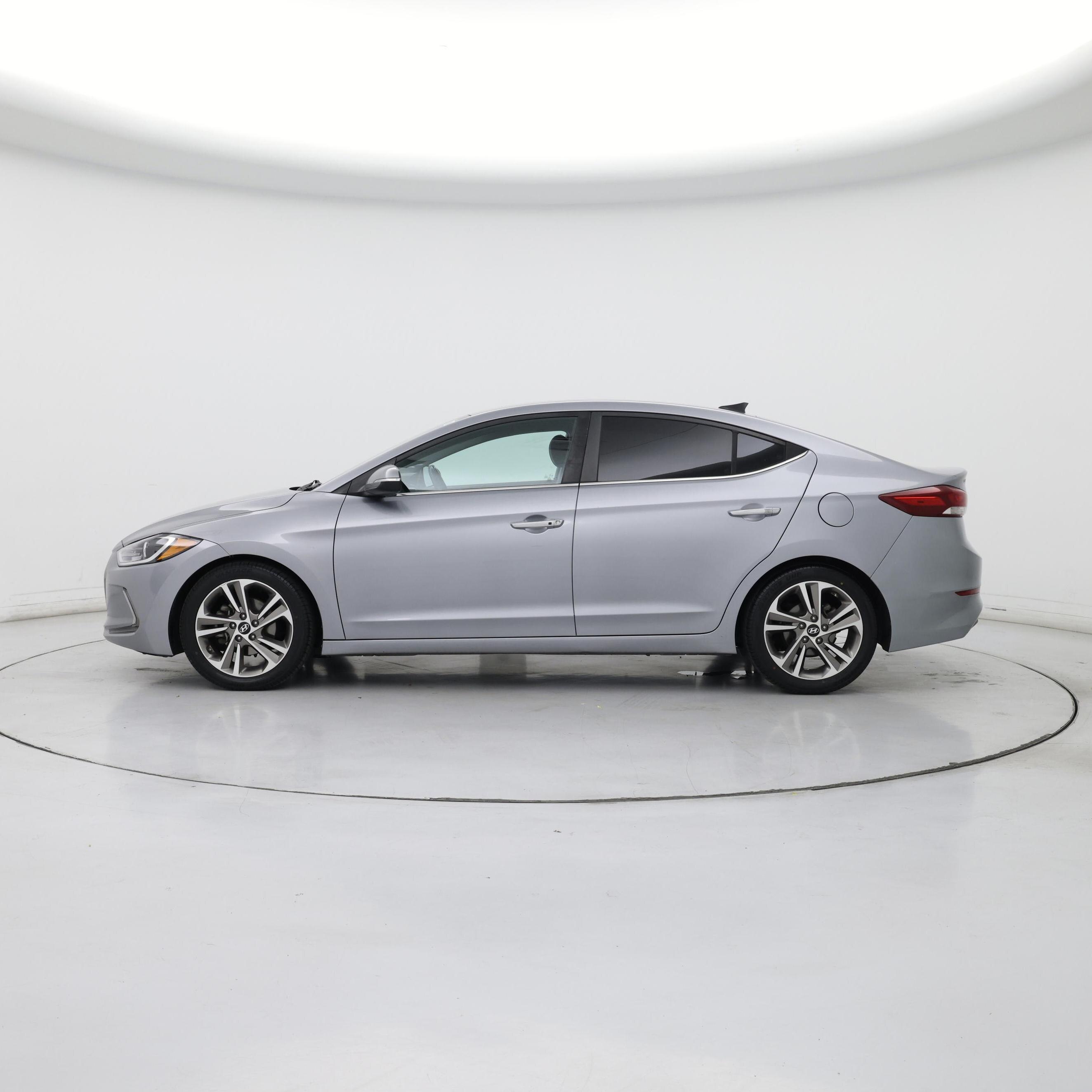 Thumbnail: 2017 Hyundai Elantra - 3