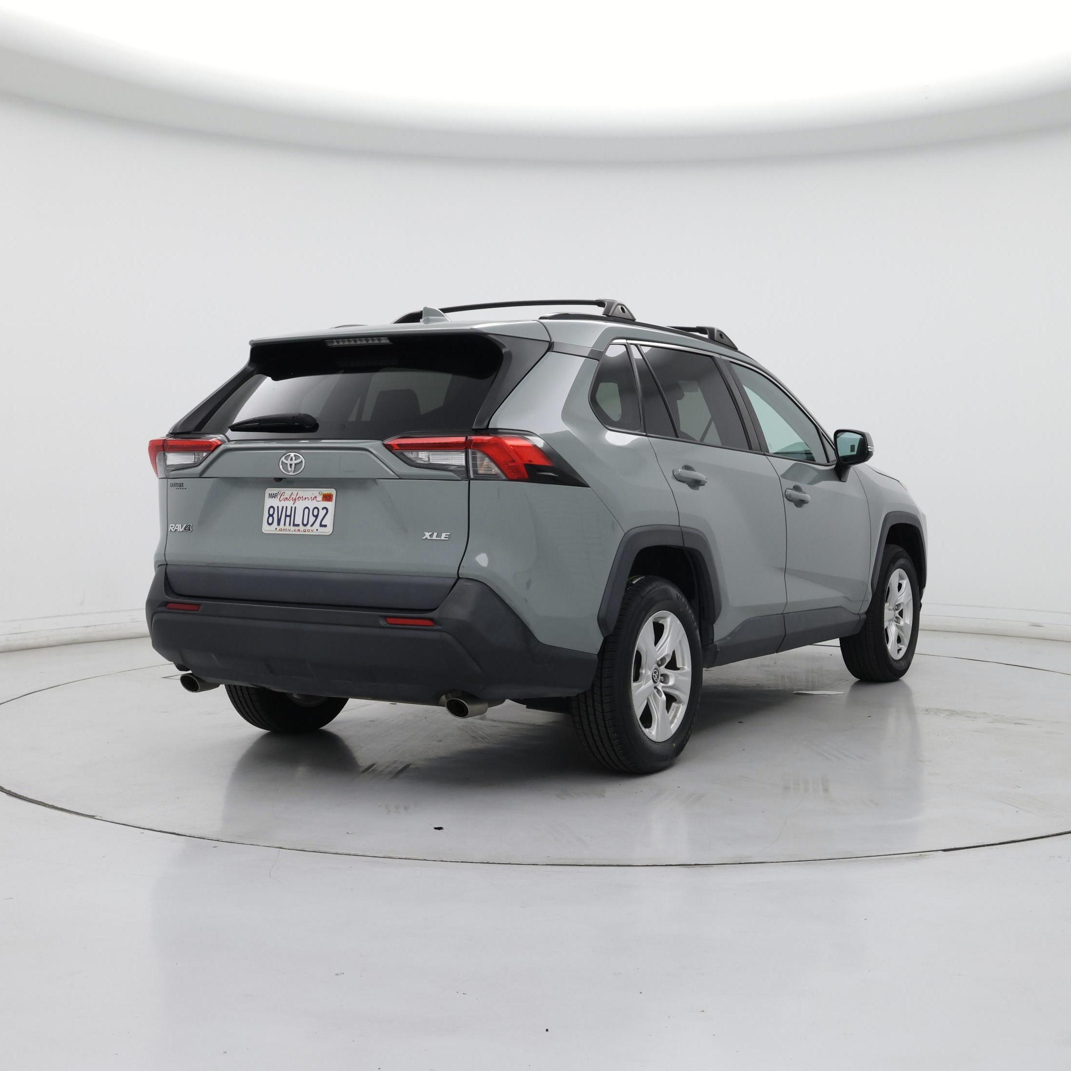 Thumbnail: 2021 Toyota RAV4 - 8
