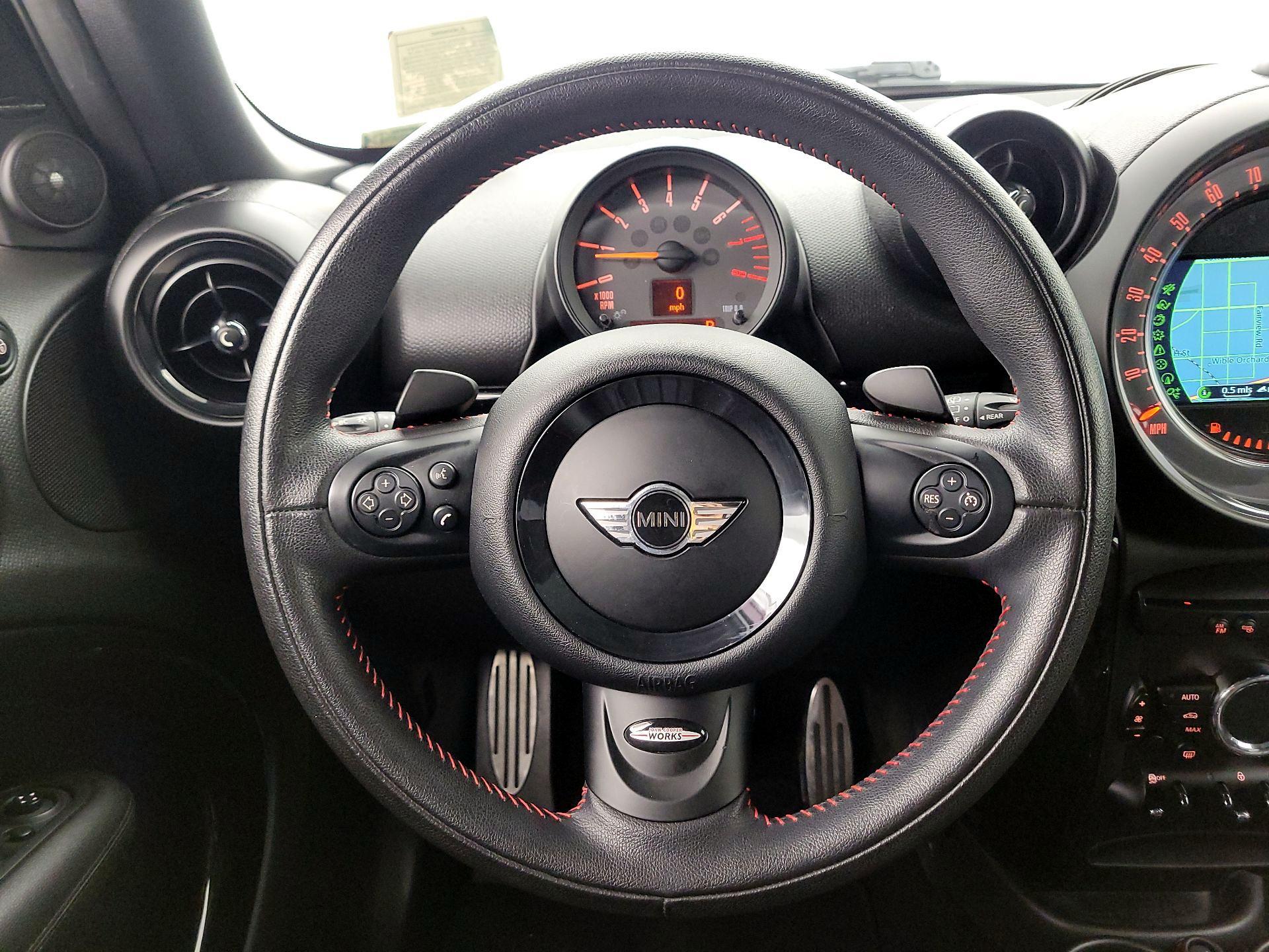 Thumbnail: 2015 MINI Cooper Countryman - 10