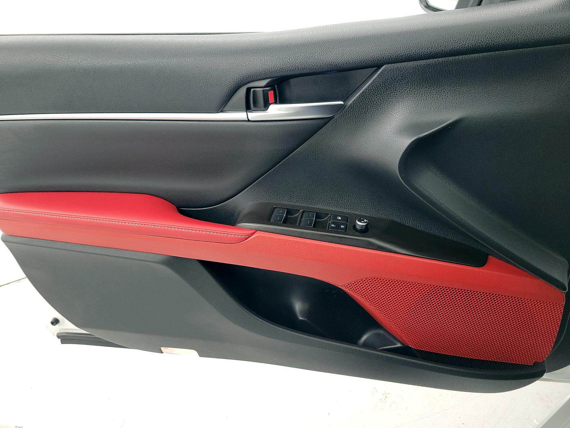 Thumbnail: 2021 Toyota Camry - 12
