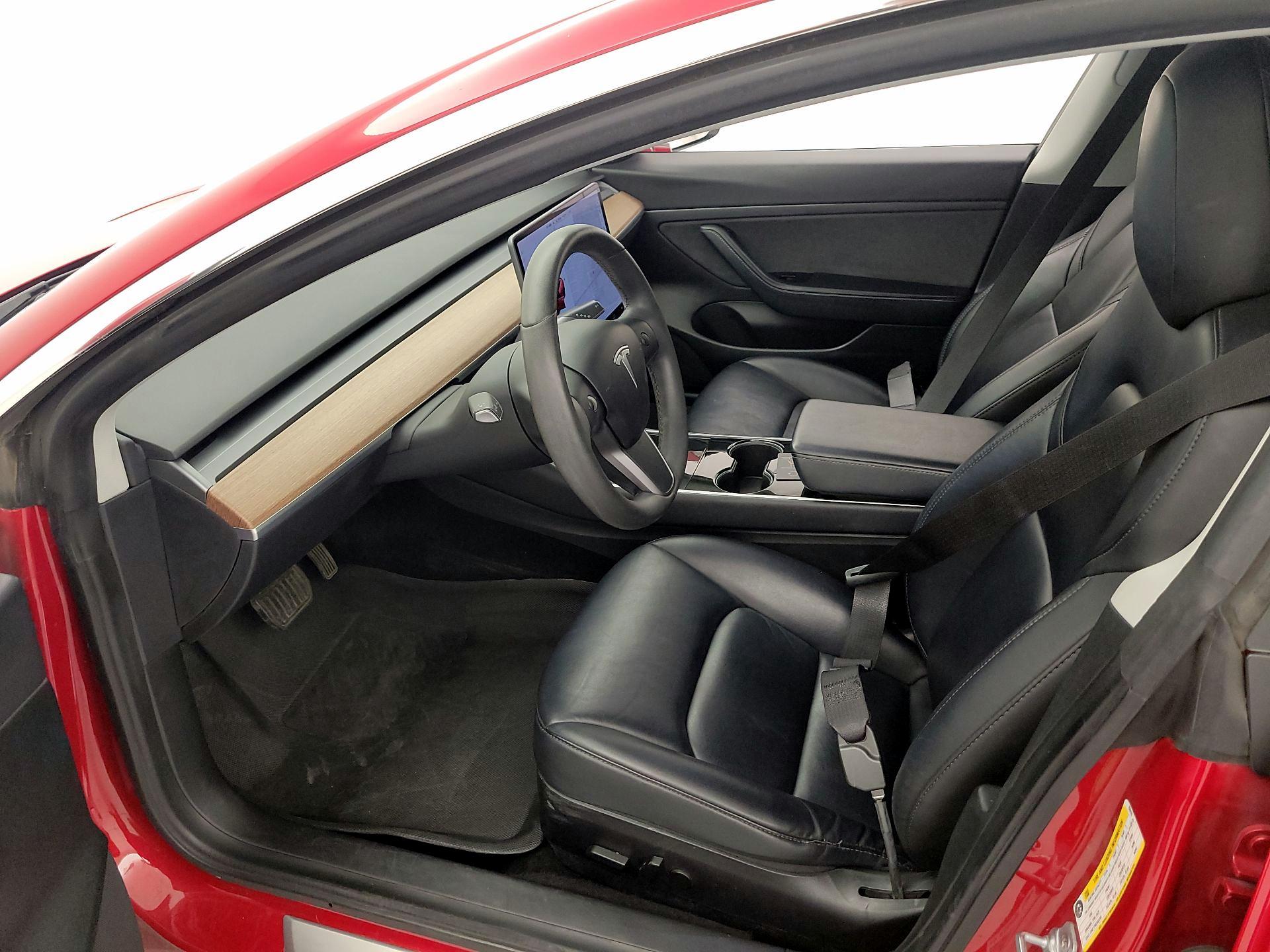 Thumbnail: 2020 Tesla Model 3 - 11