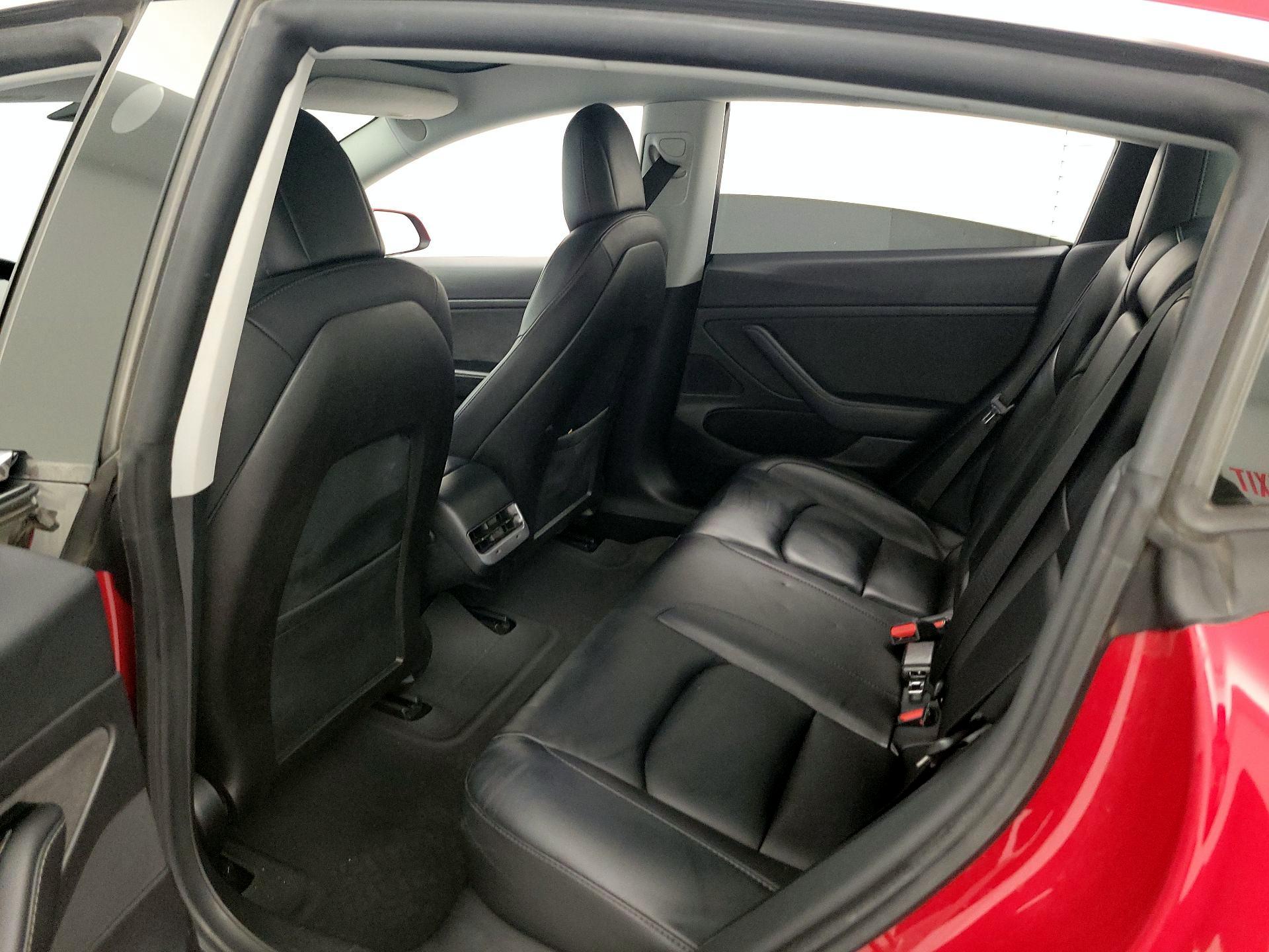 Thumbnail: 2020 Tesla Model 3 - 20