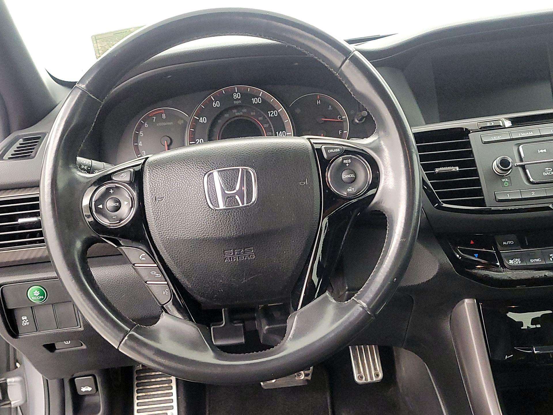 Thumbnail: 2016 Honda Accord - 10