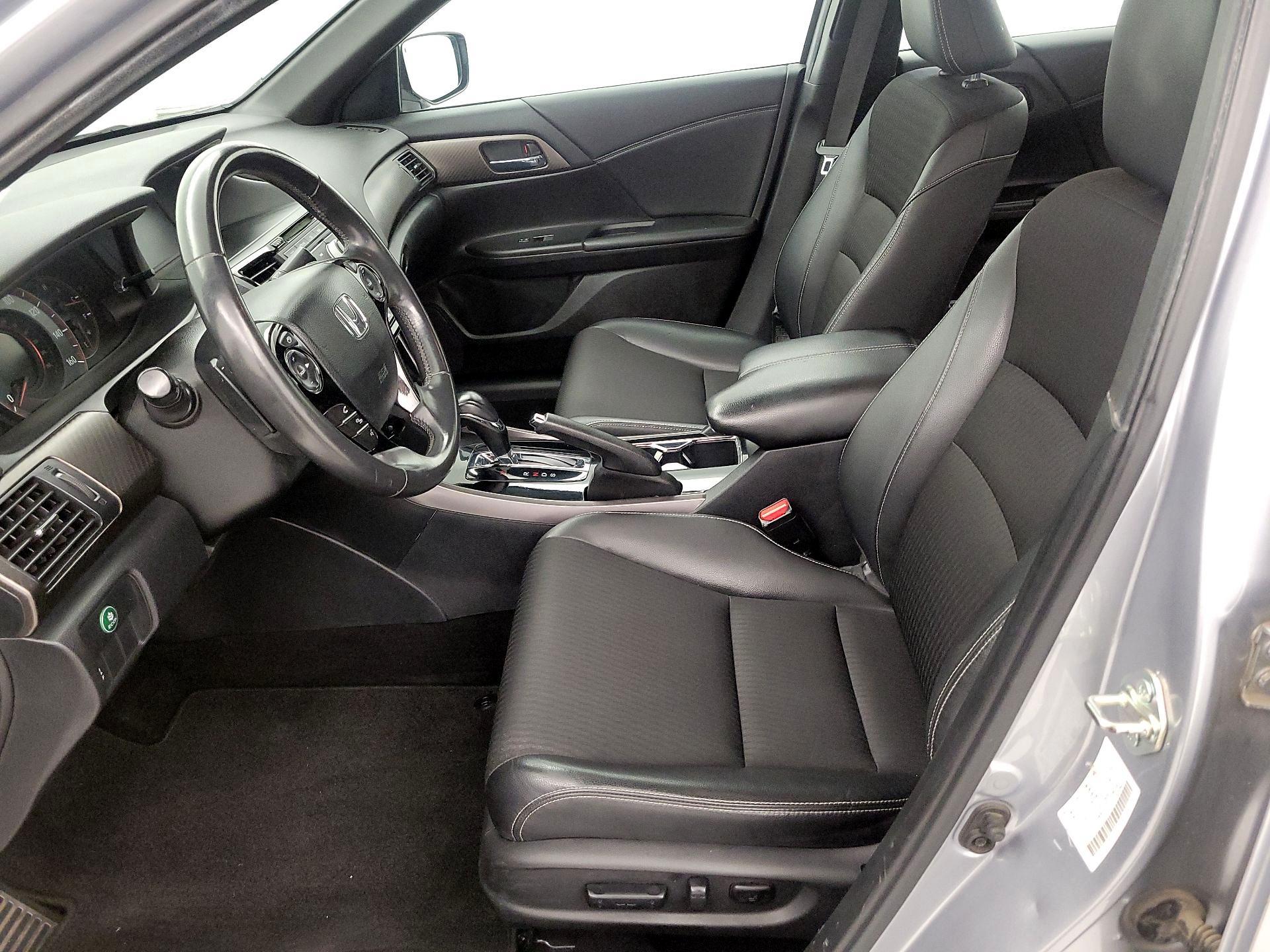 Thumbnail: 2016 Honda Accord - 11