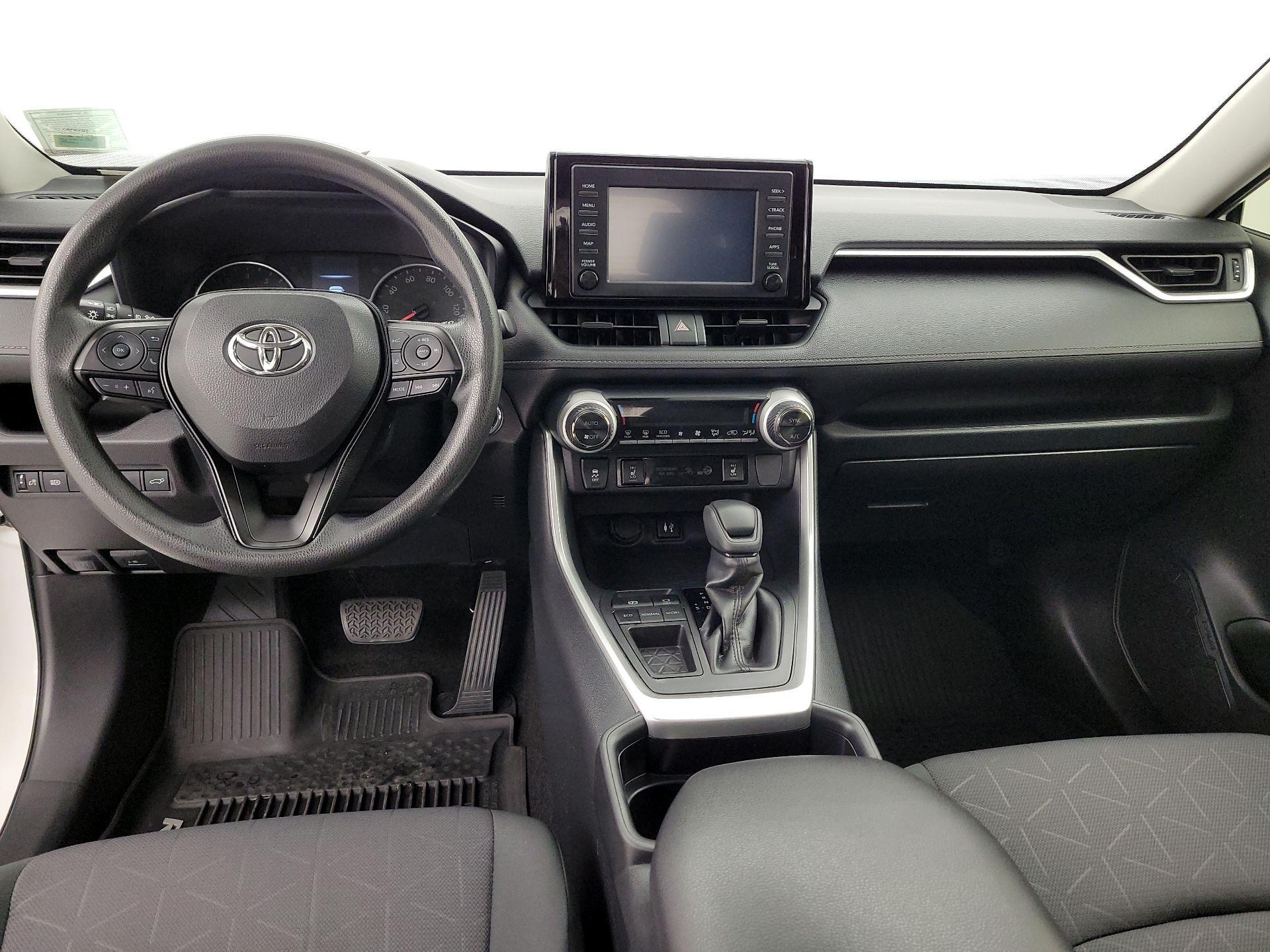 Thumbnail: 2019 Toyota RAV4 - 9