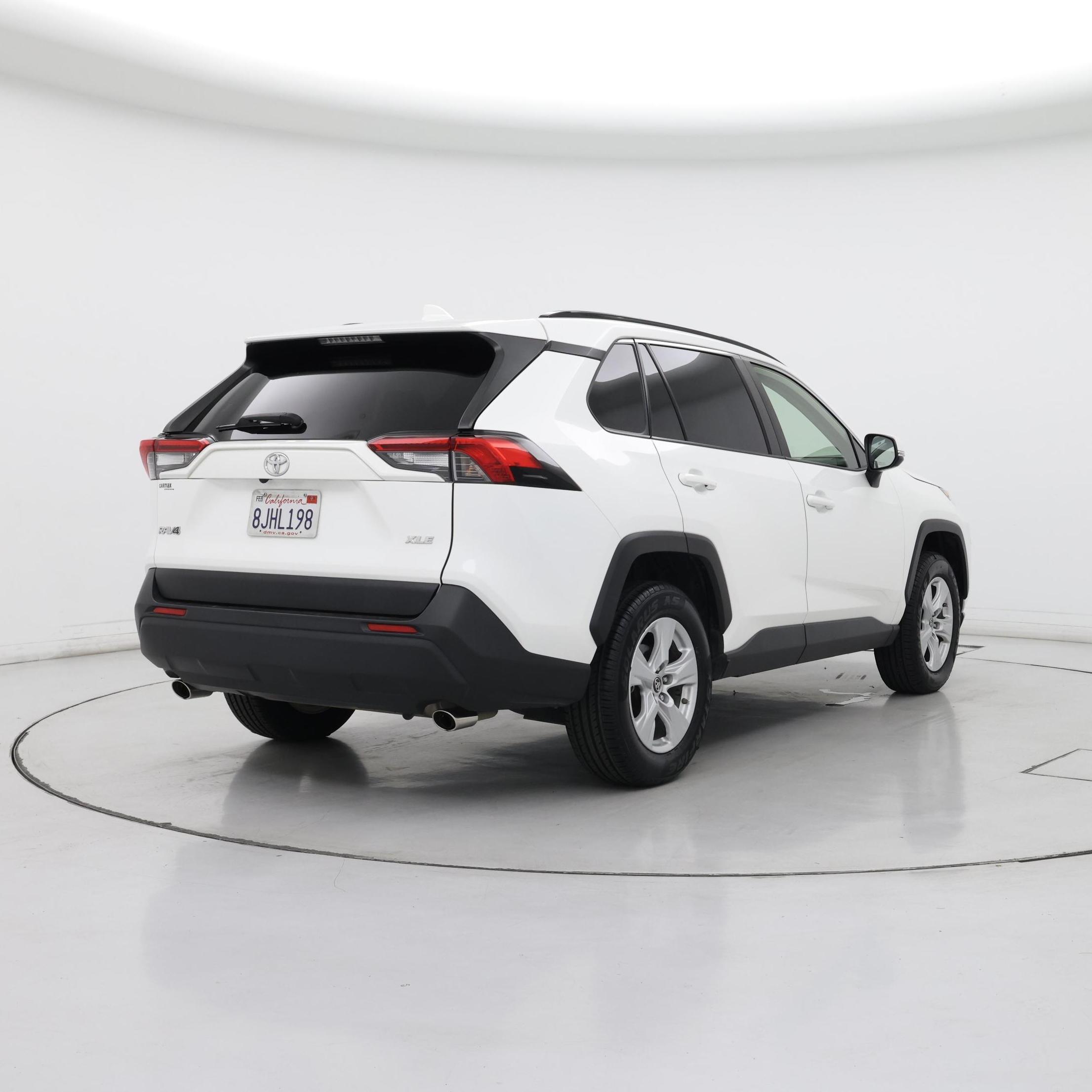 Thumbnail: 2019 Toyota RAV4 - 8