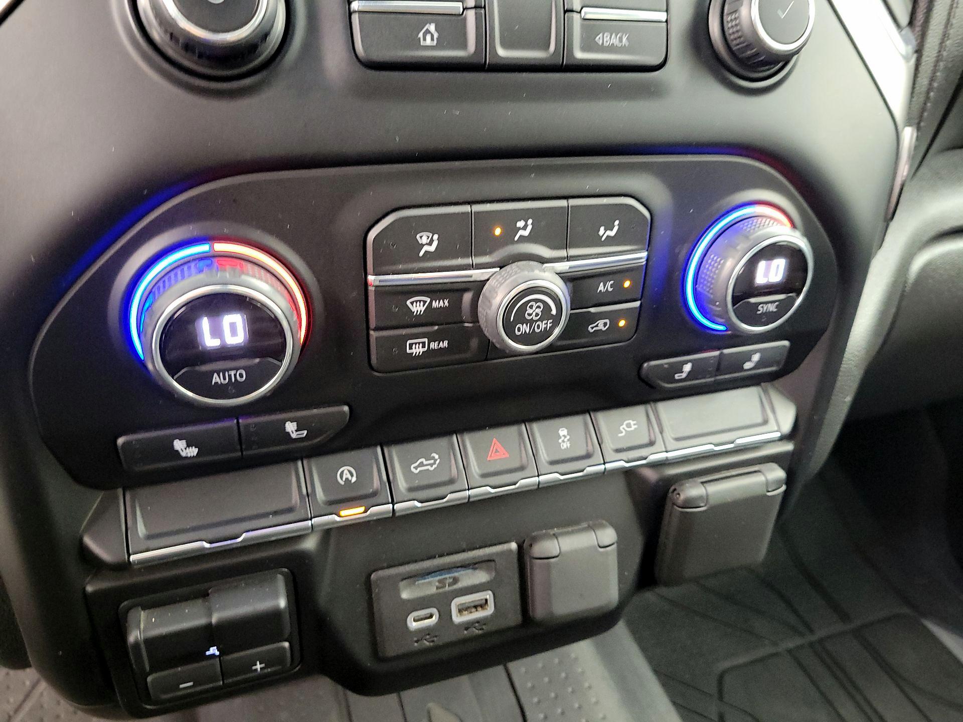 Thumbnail: 2019 Chevrolet Silverado 1500 - 16