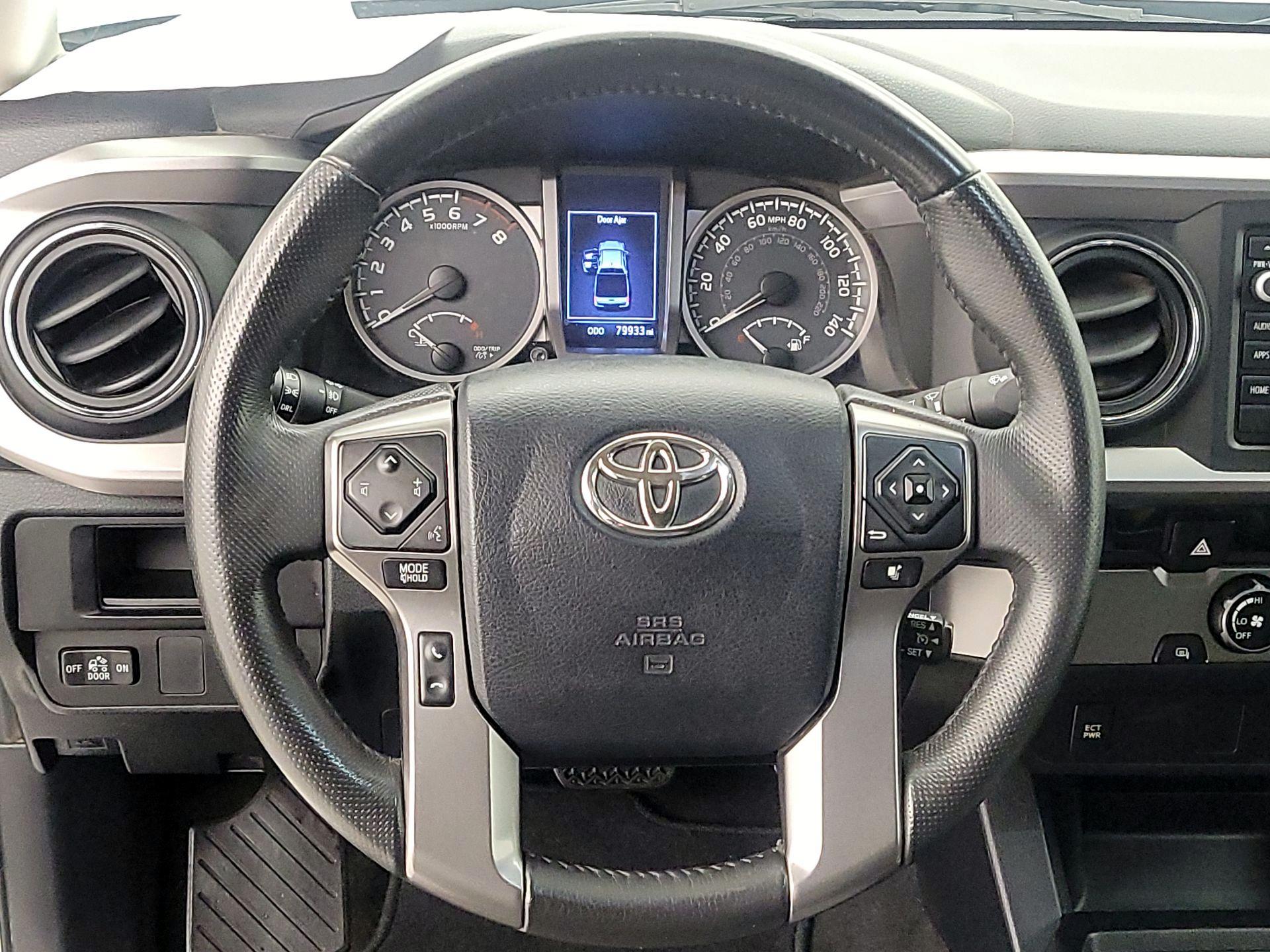 Thumbnail: 2017 Toyota Tacoma - 10