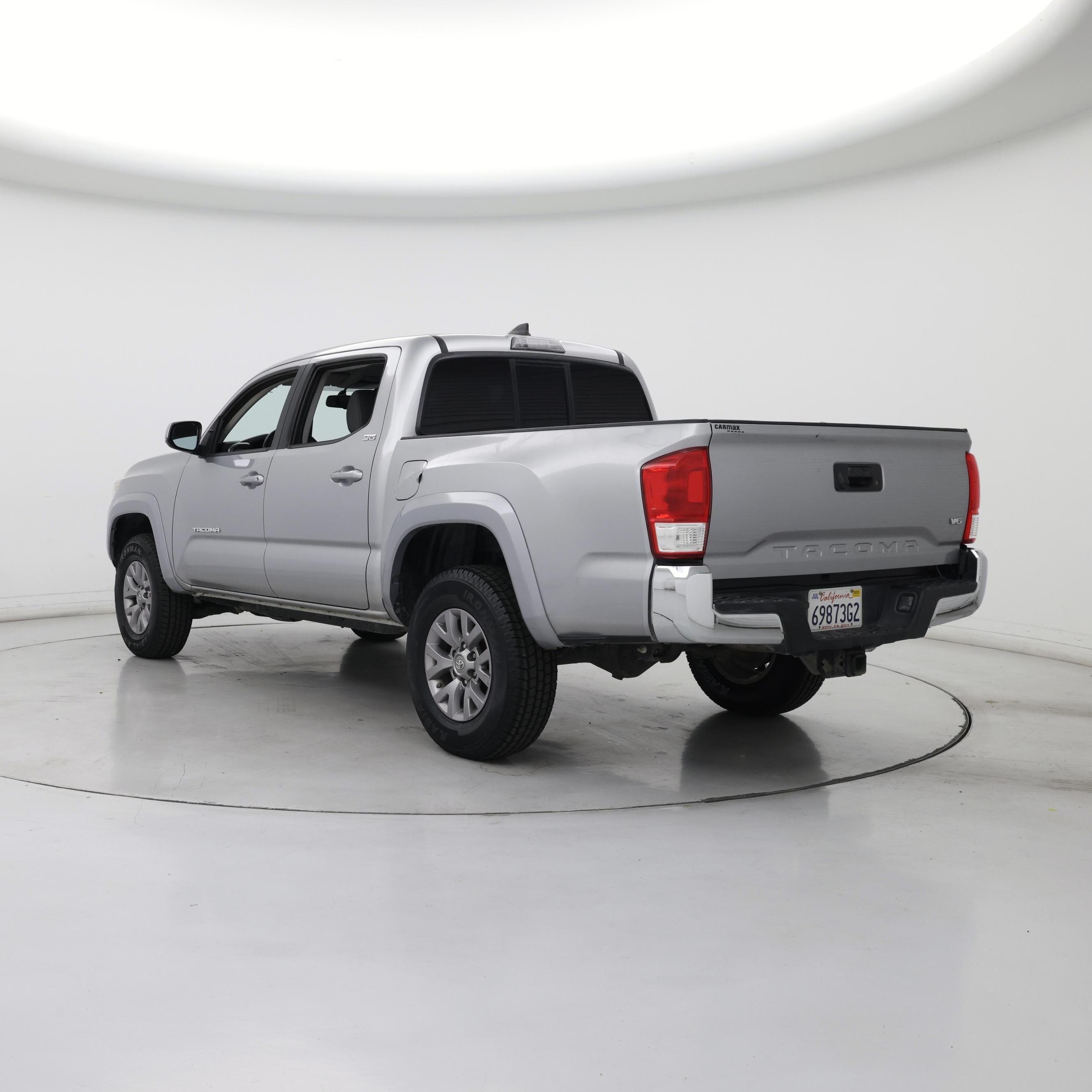 Thumbnail: 2017 Toyota Tacoma - 2