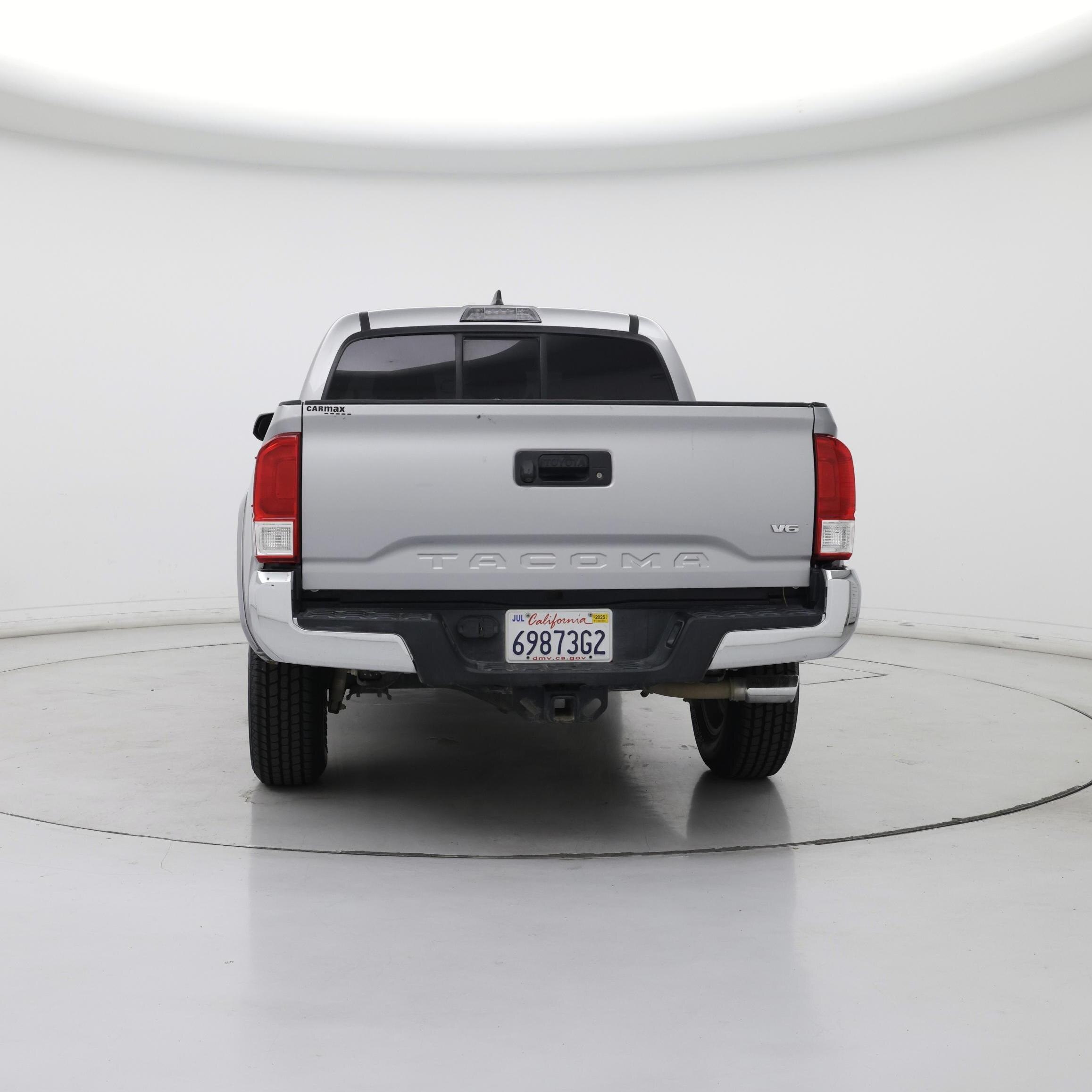 Thumbnail: 2017 Toyota Tacoma - 6