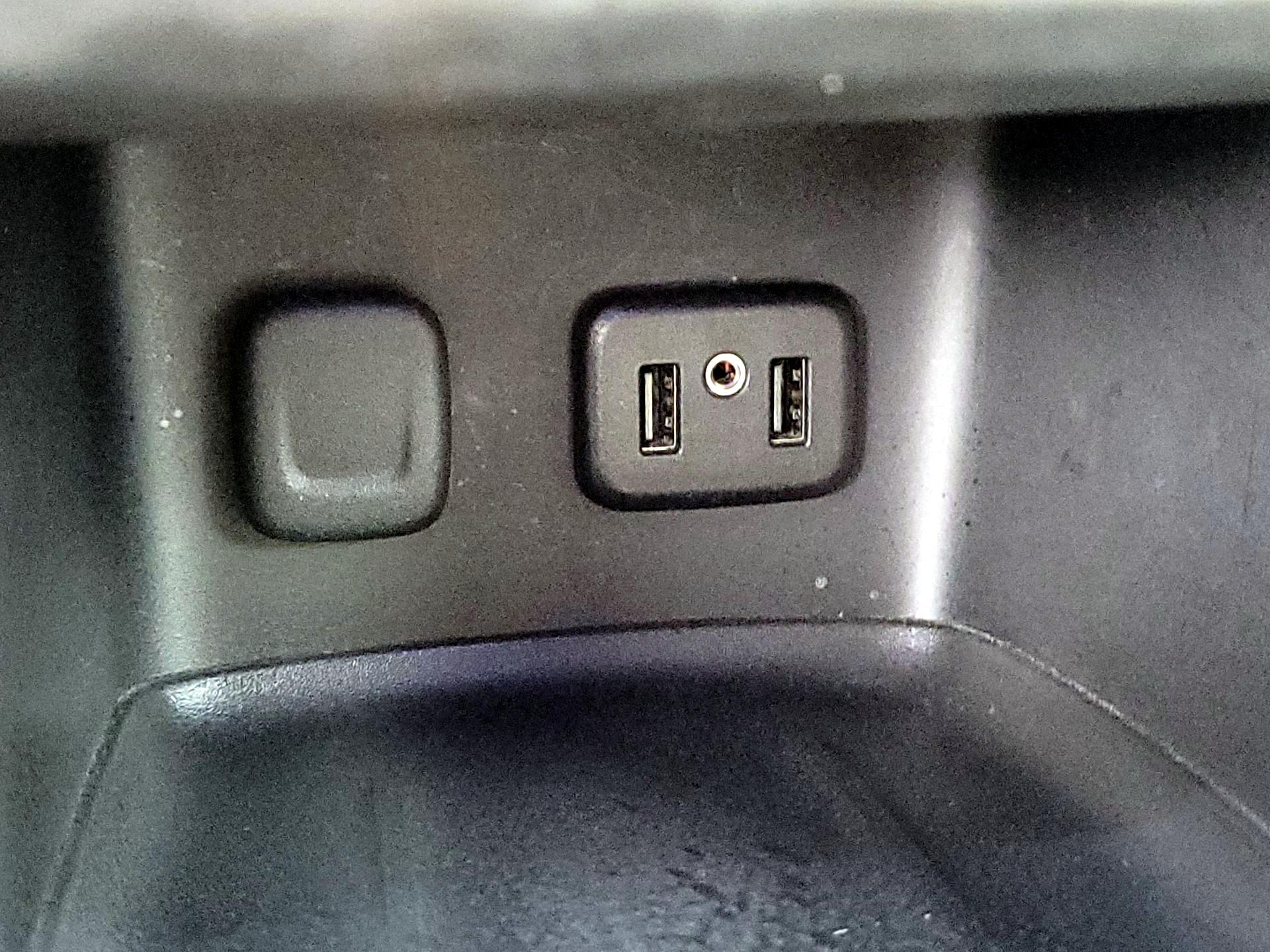 Thumbnail: 2017 GMC Acadia - 19