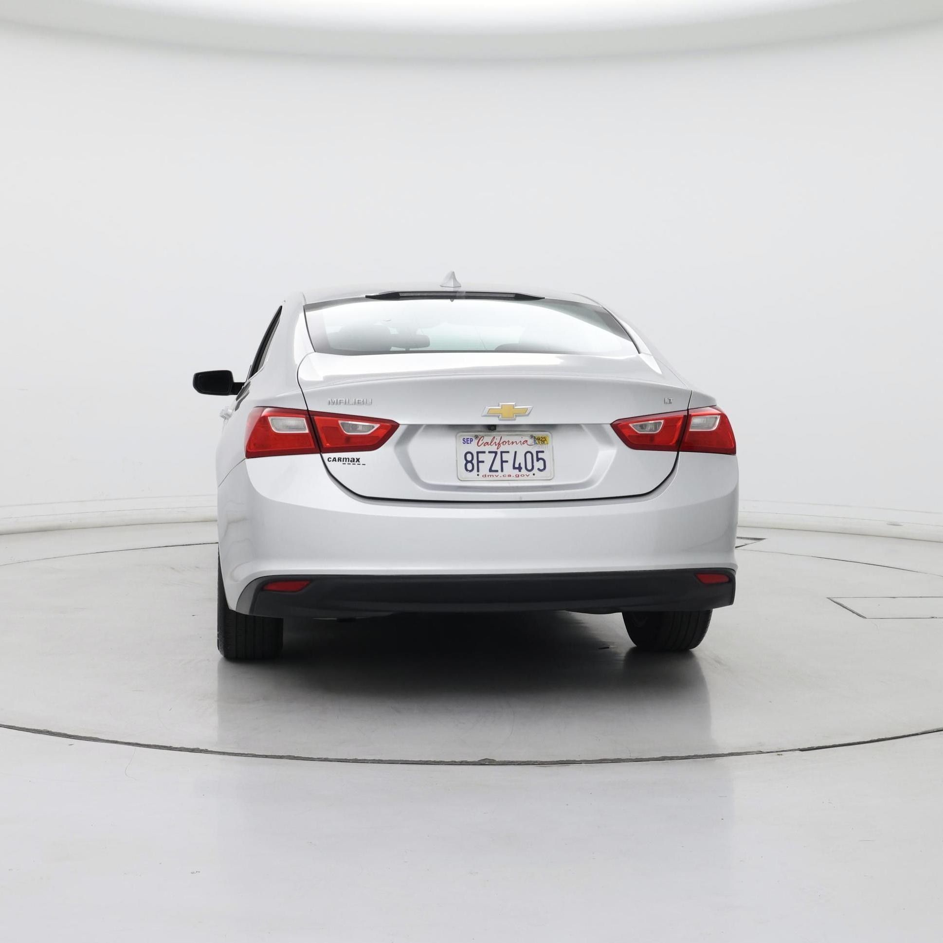 Thumbnail: 2017 Chevrolet Malibu - 6