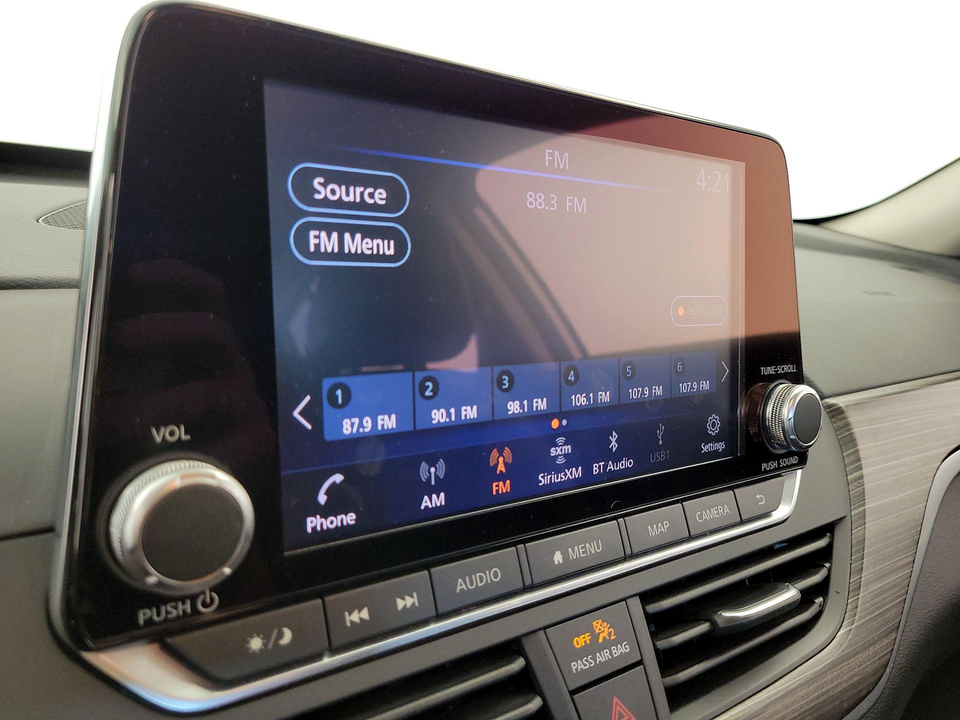 Thumbnail: 2019 Nissan Altima - 16