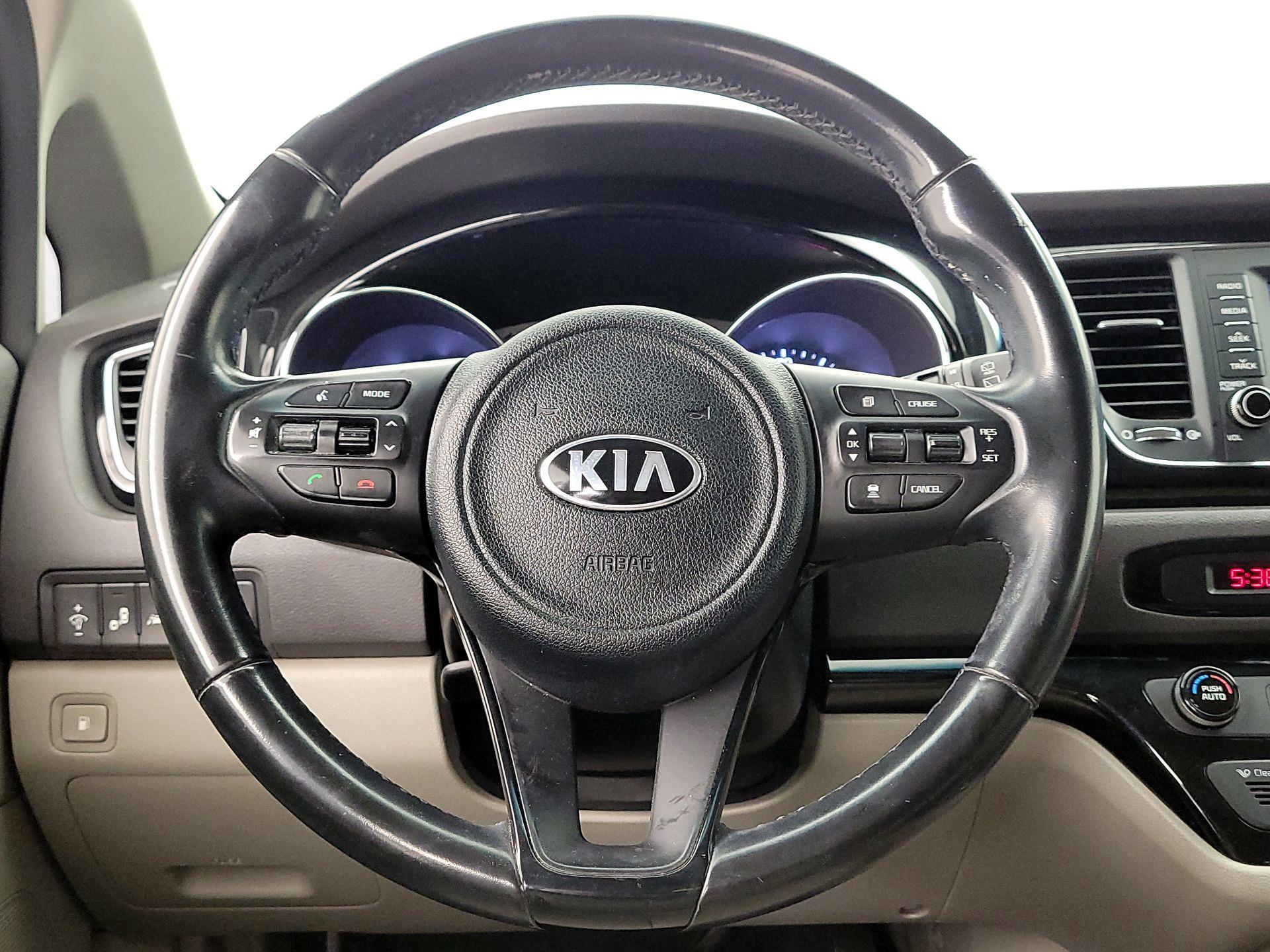 Thumbnail: 2018 Kia Sedona - 10