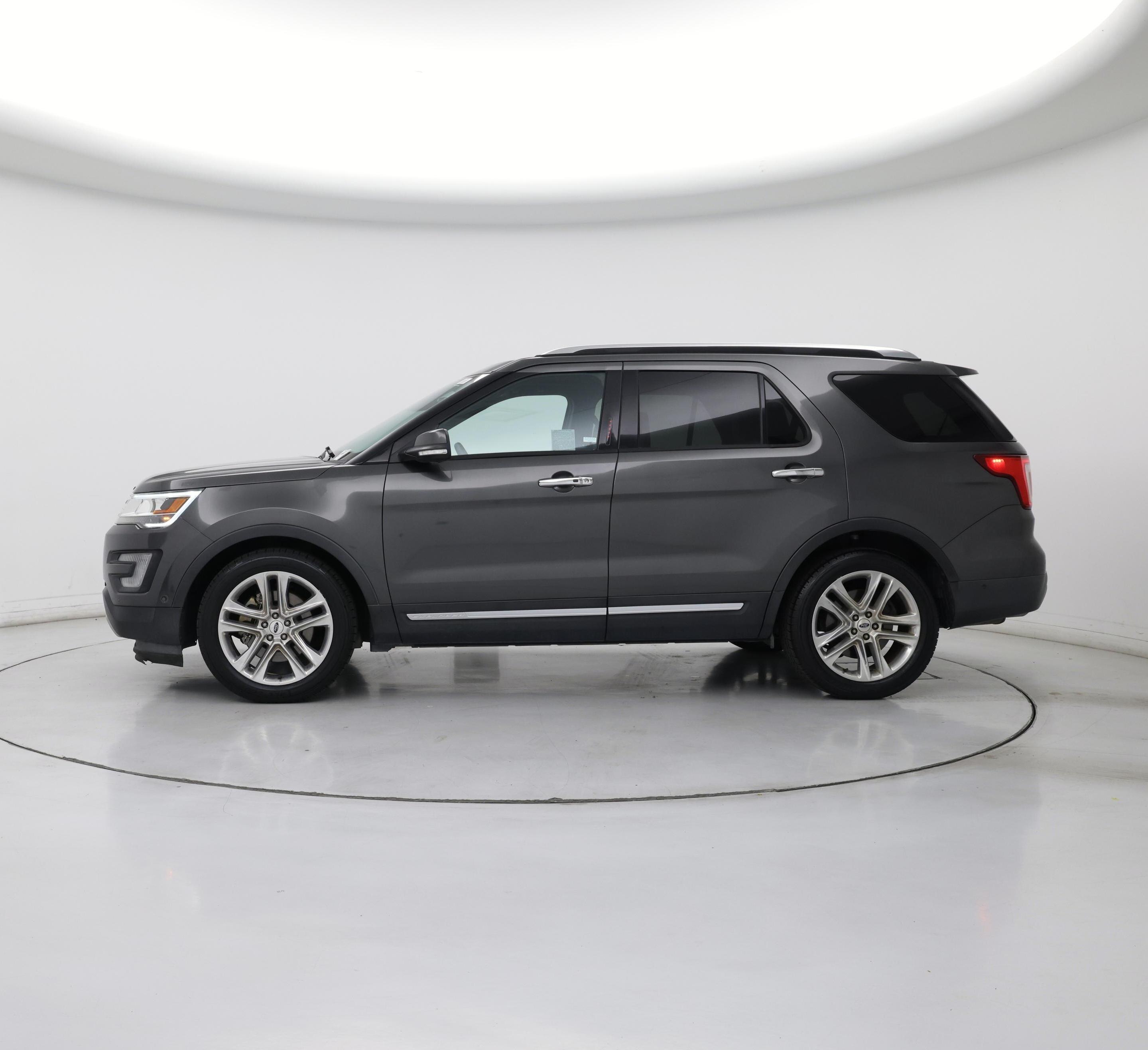 Thumbnail: 2017 Ford Explorer - 3