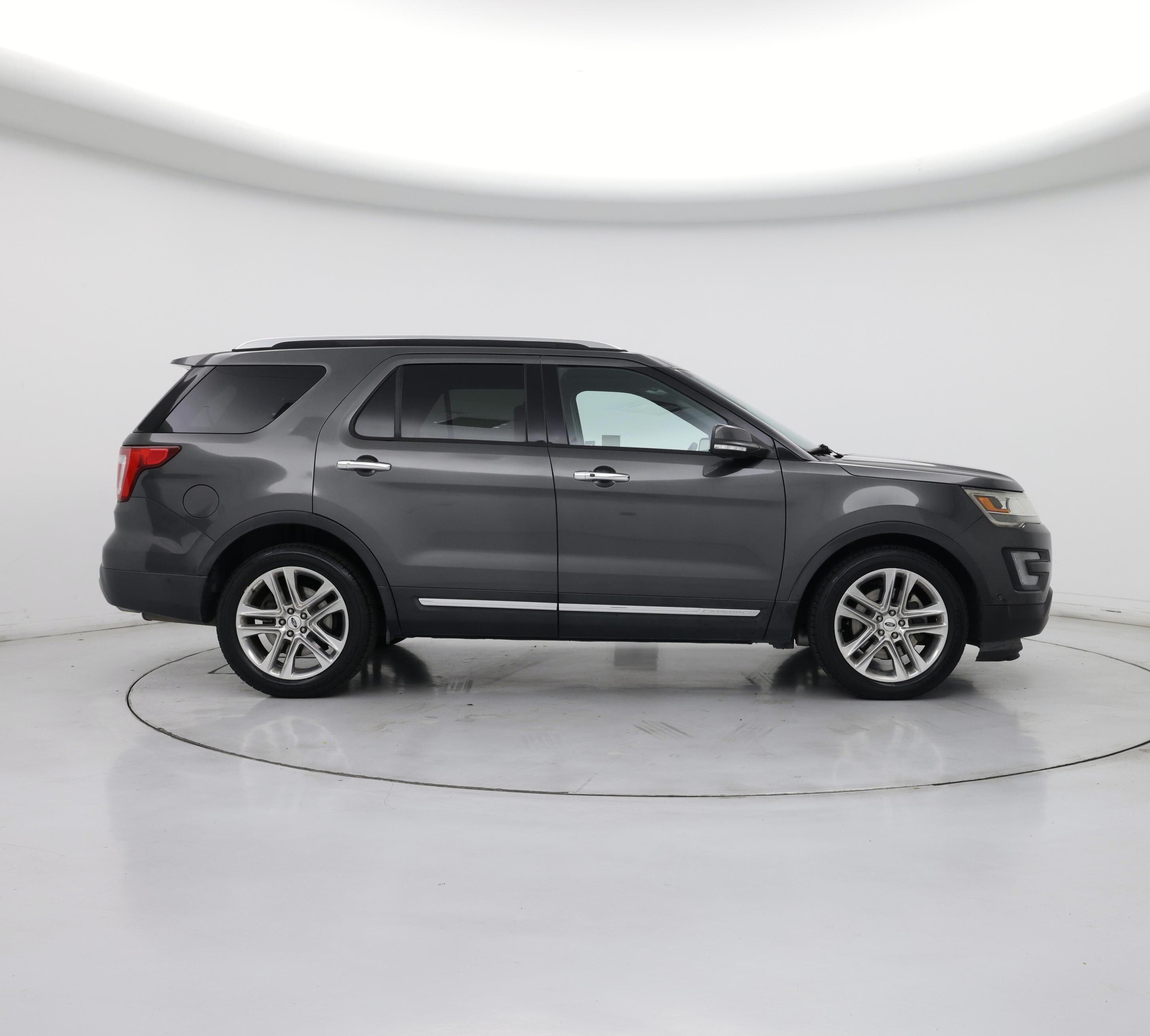 Thumbnail: 2017 Ford Explorer - 7