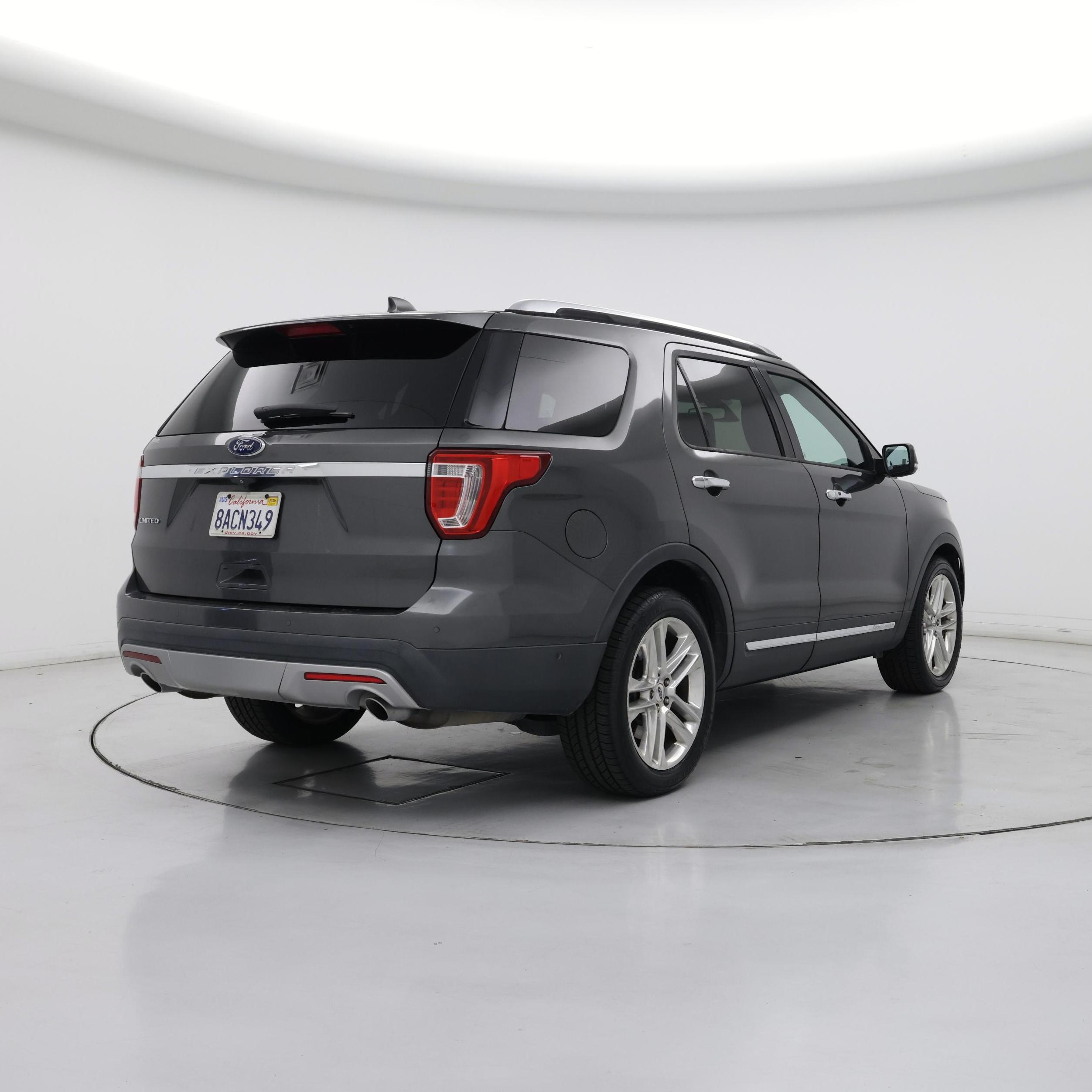 Thumbnail: 2017 Ford Explorer - 8
